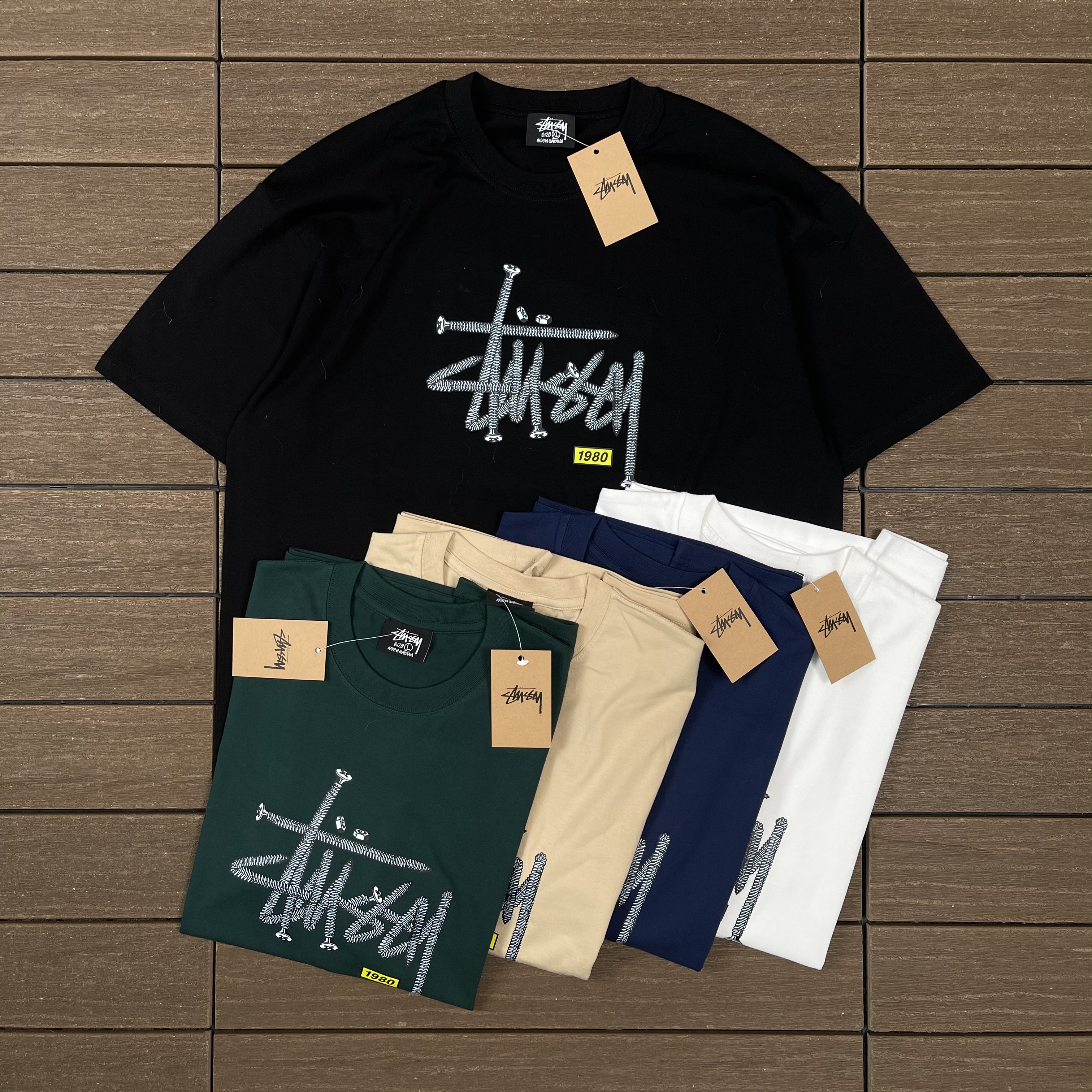 STUSSY T-SHIRT