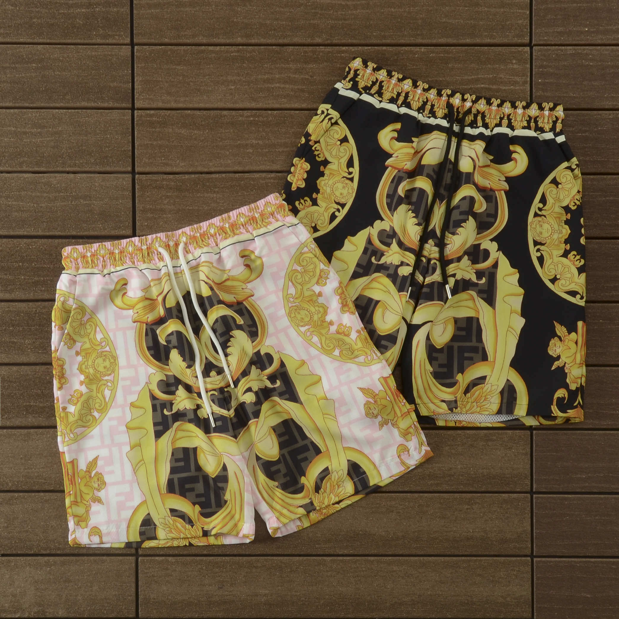VERSACE SHORT