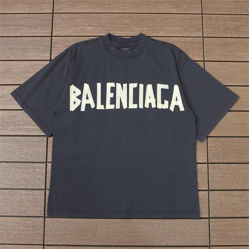 BALENCIAGA T-SHIRT