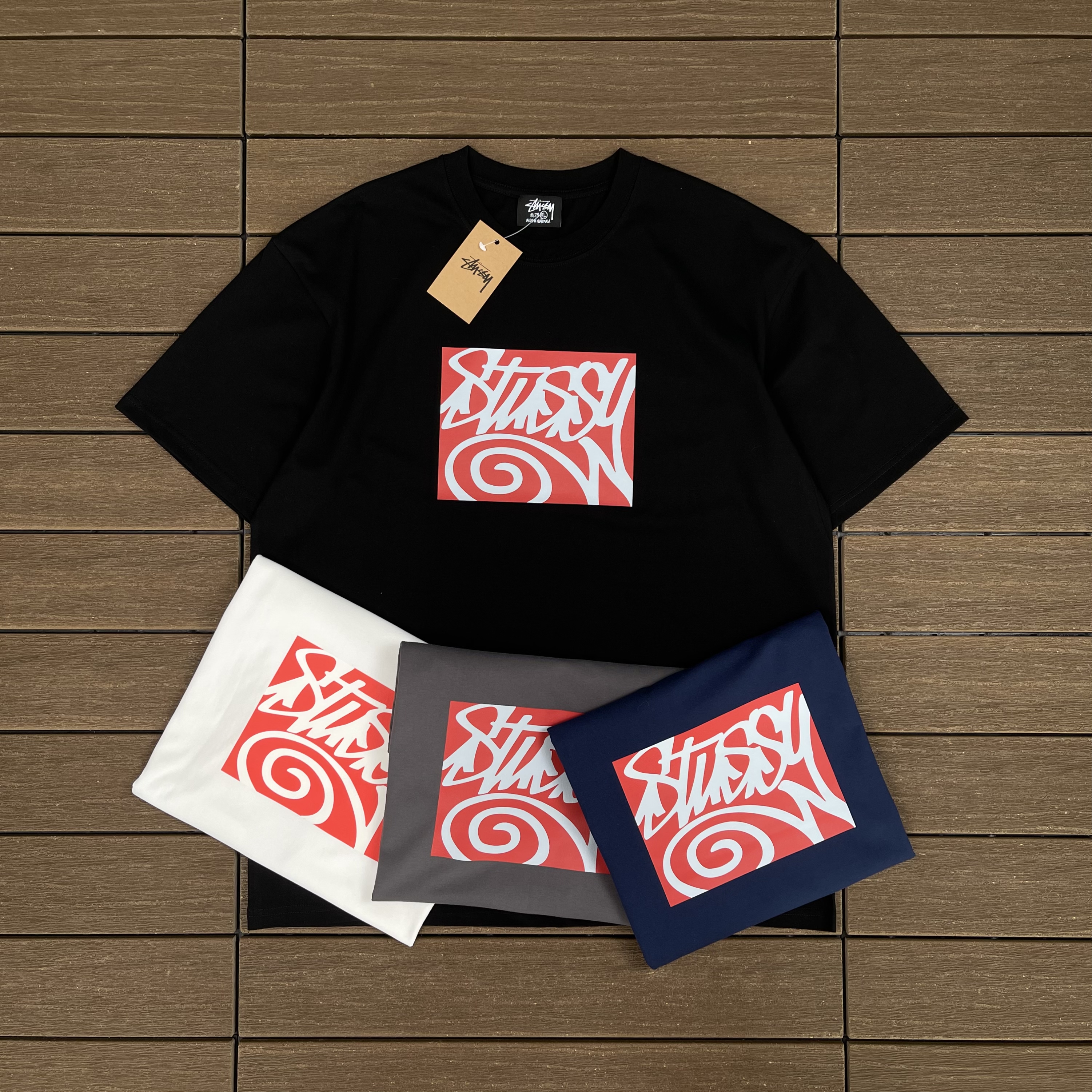 STUSSY T-SHIRT