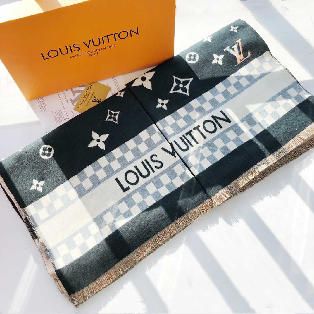 LV SCARF