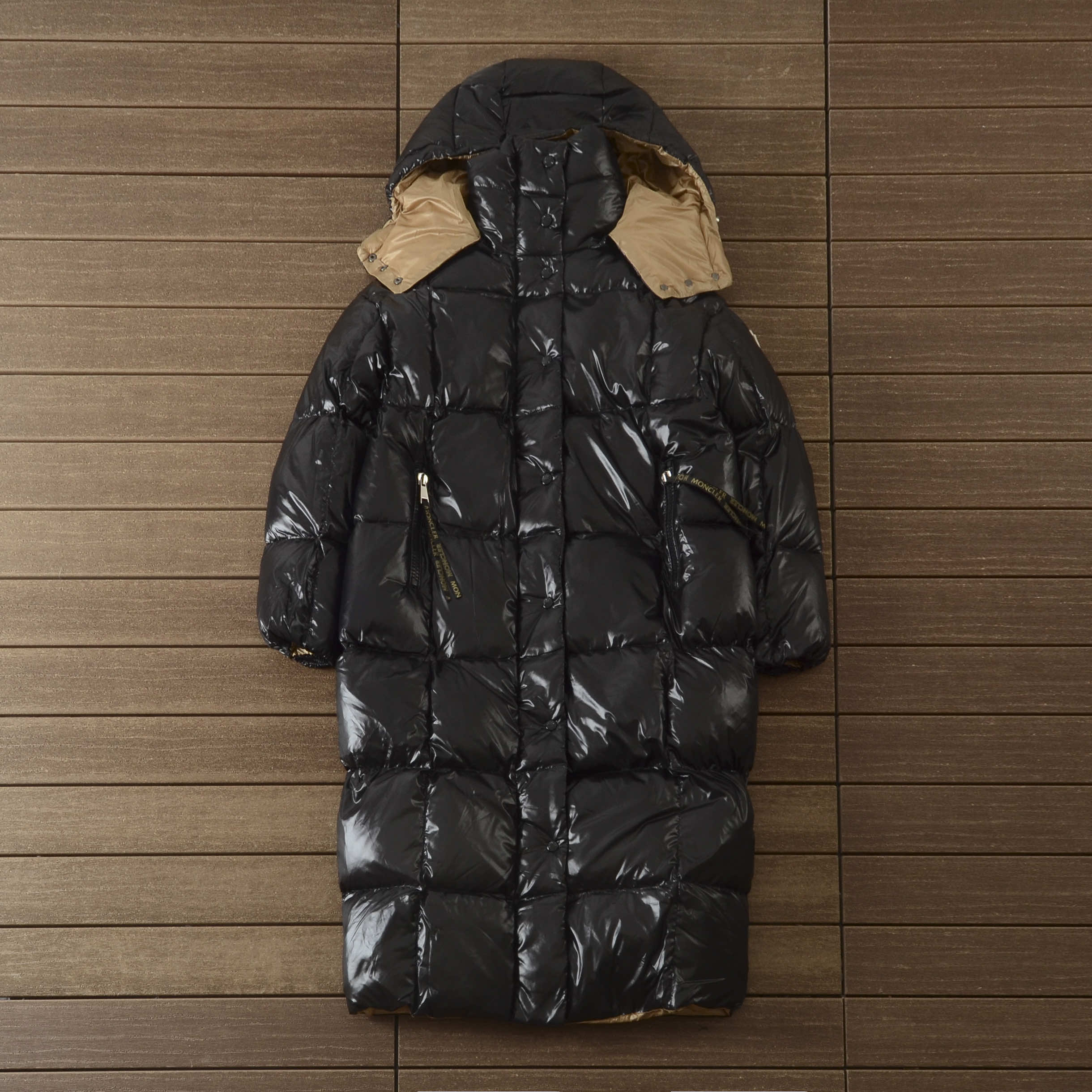 MONCLER DOWN JACKET
