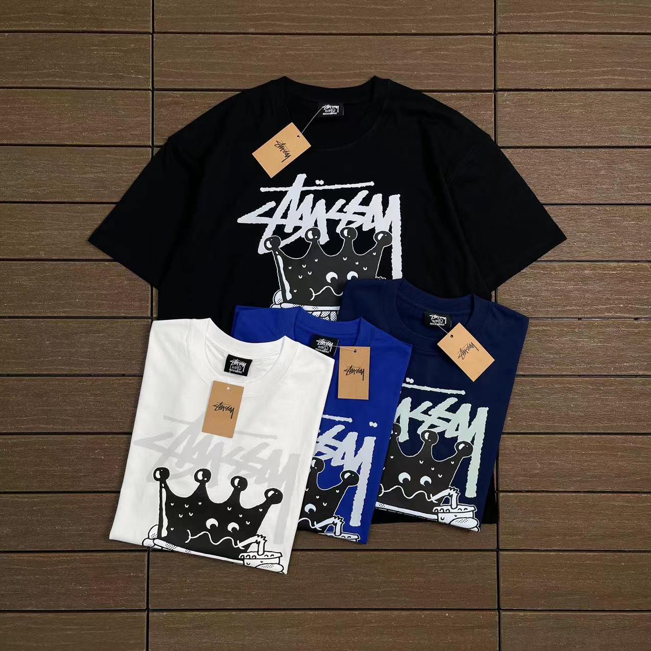 STUSSY T-SHIRT
