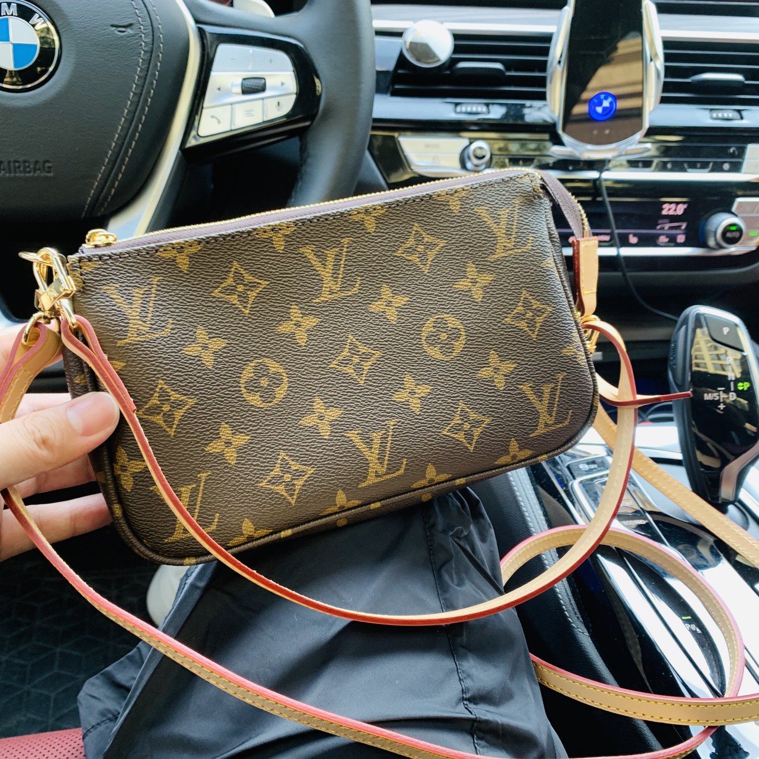 LV