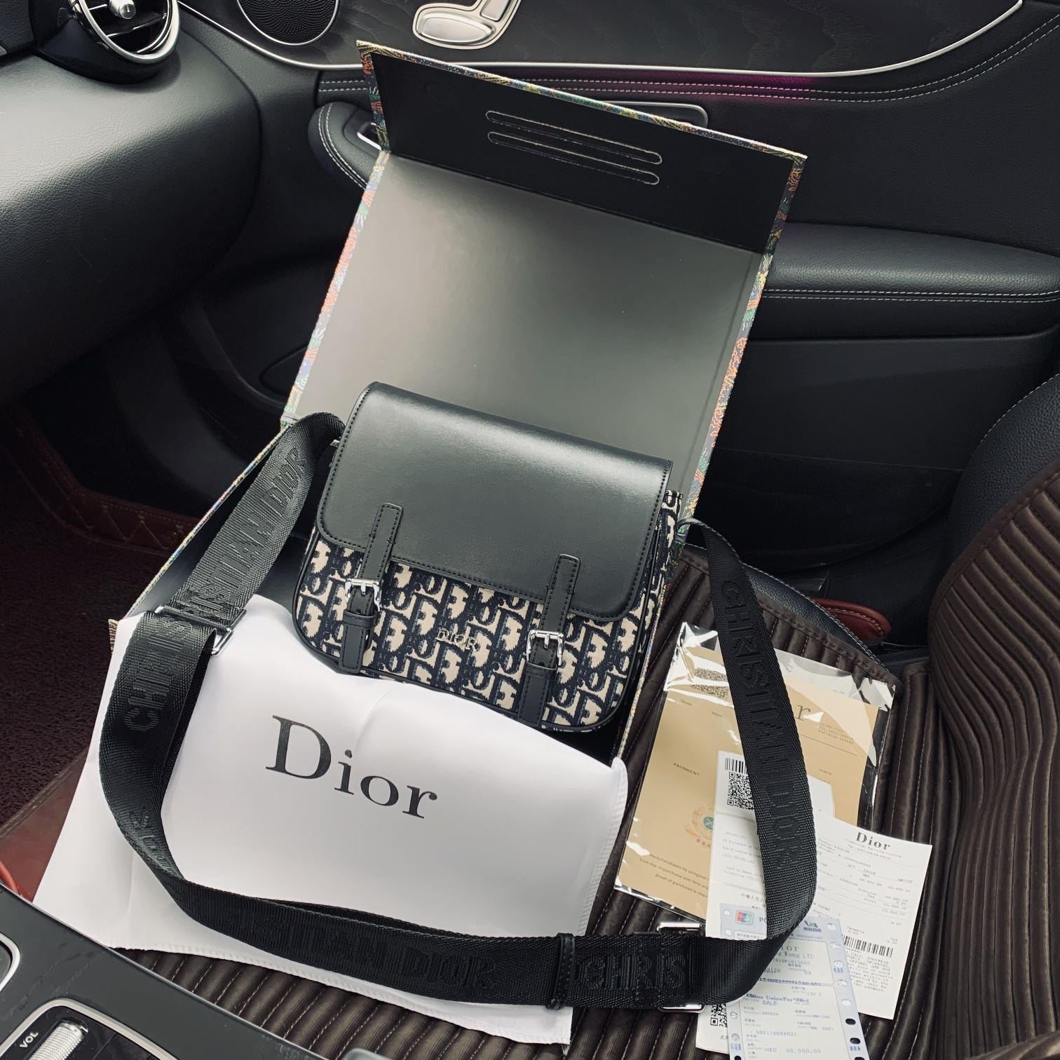 DIOR