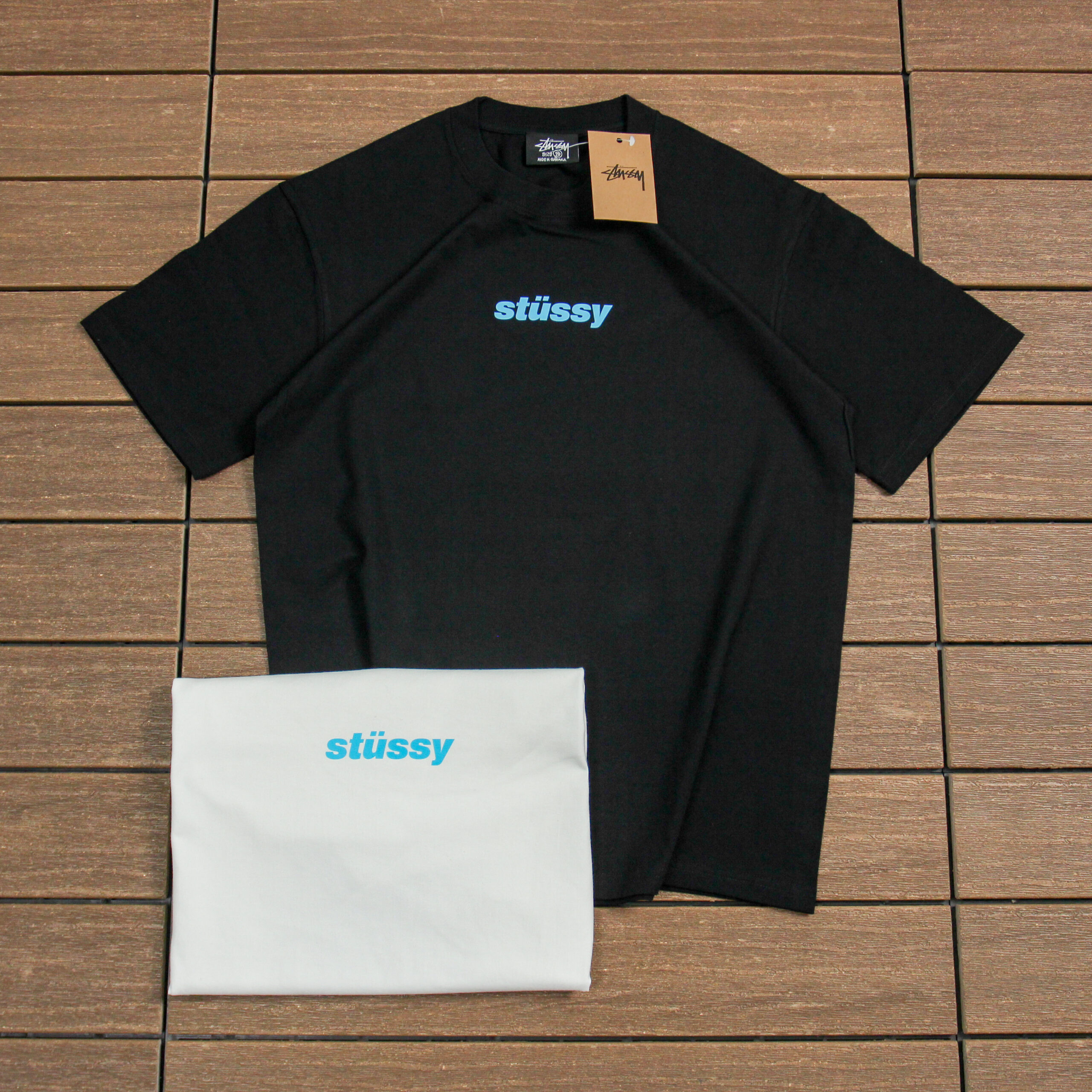 STUSSY T-SHIRT