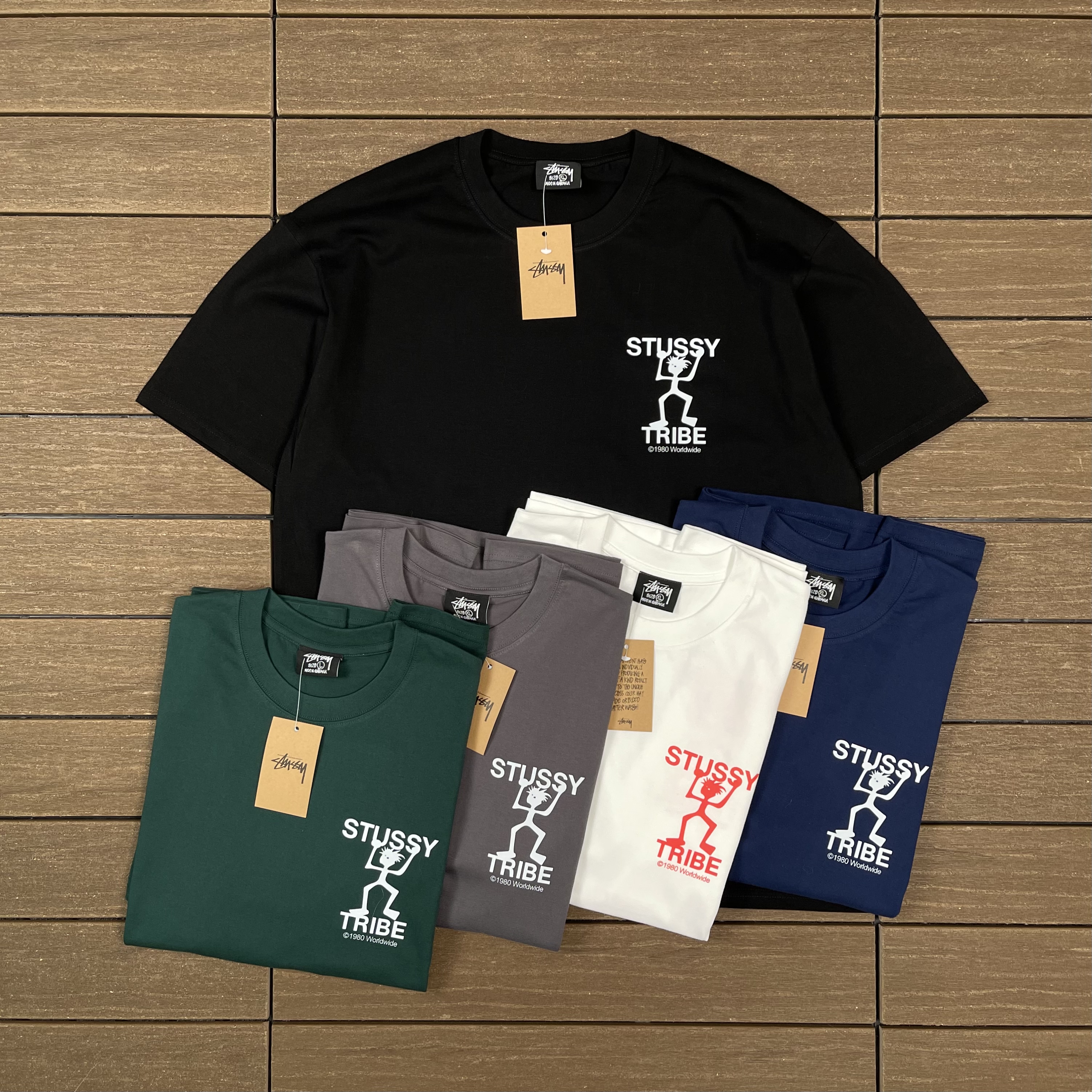 STUSSY T-SHIRT