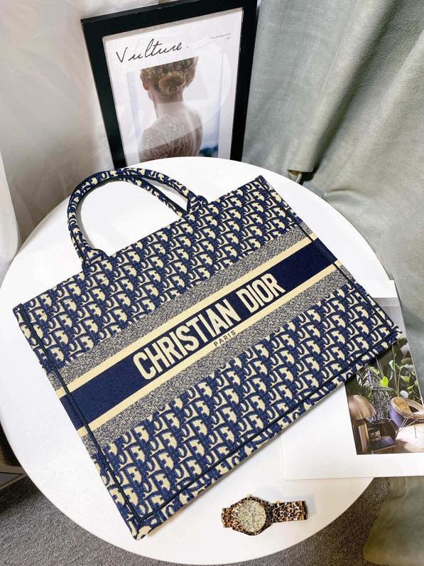 DIOR BAG