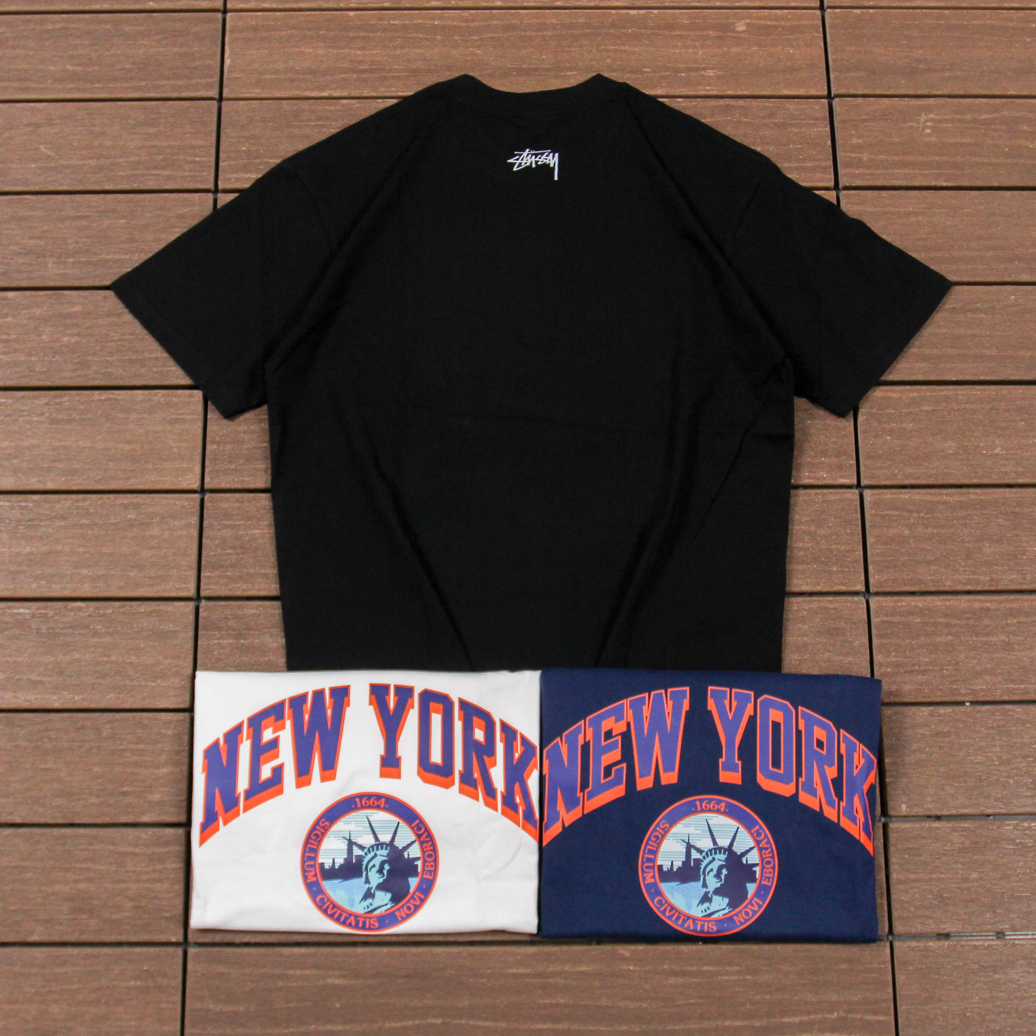 STUSSY T-SHIRT