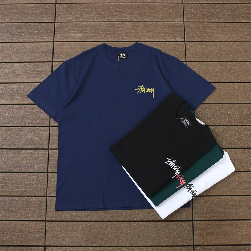 STUSSY T-shirt