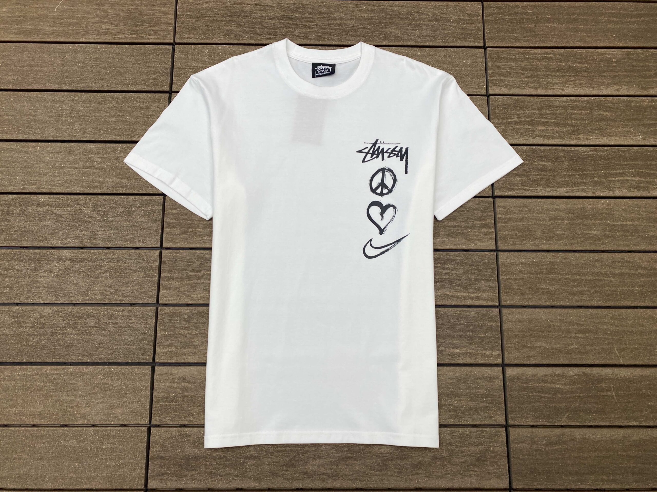STUSSY T-SHIRT