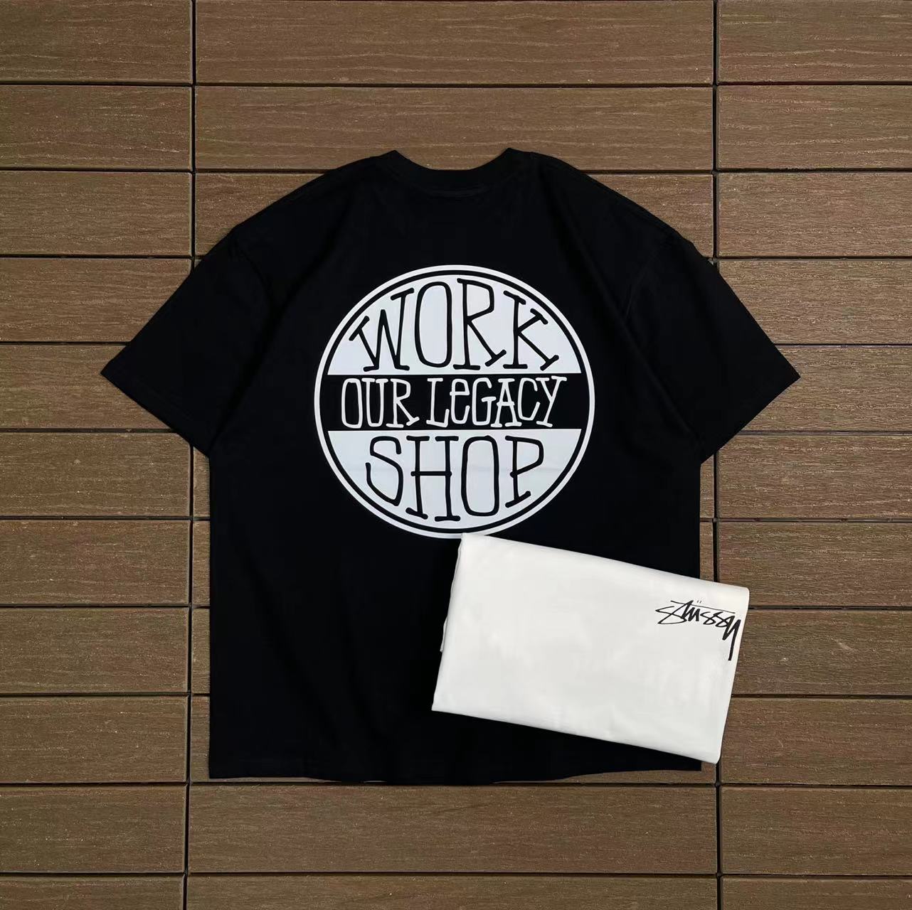 STUSSY T-SHIRT