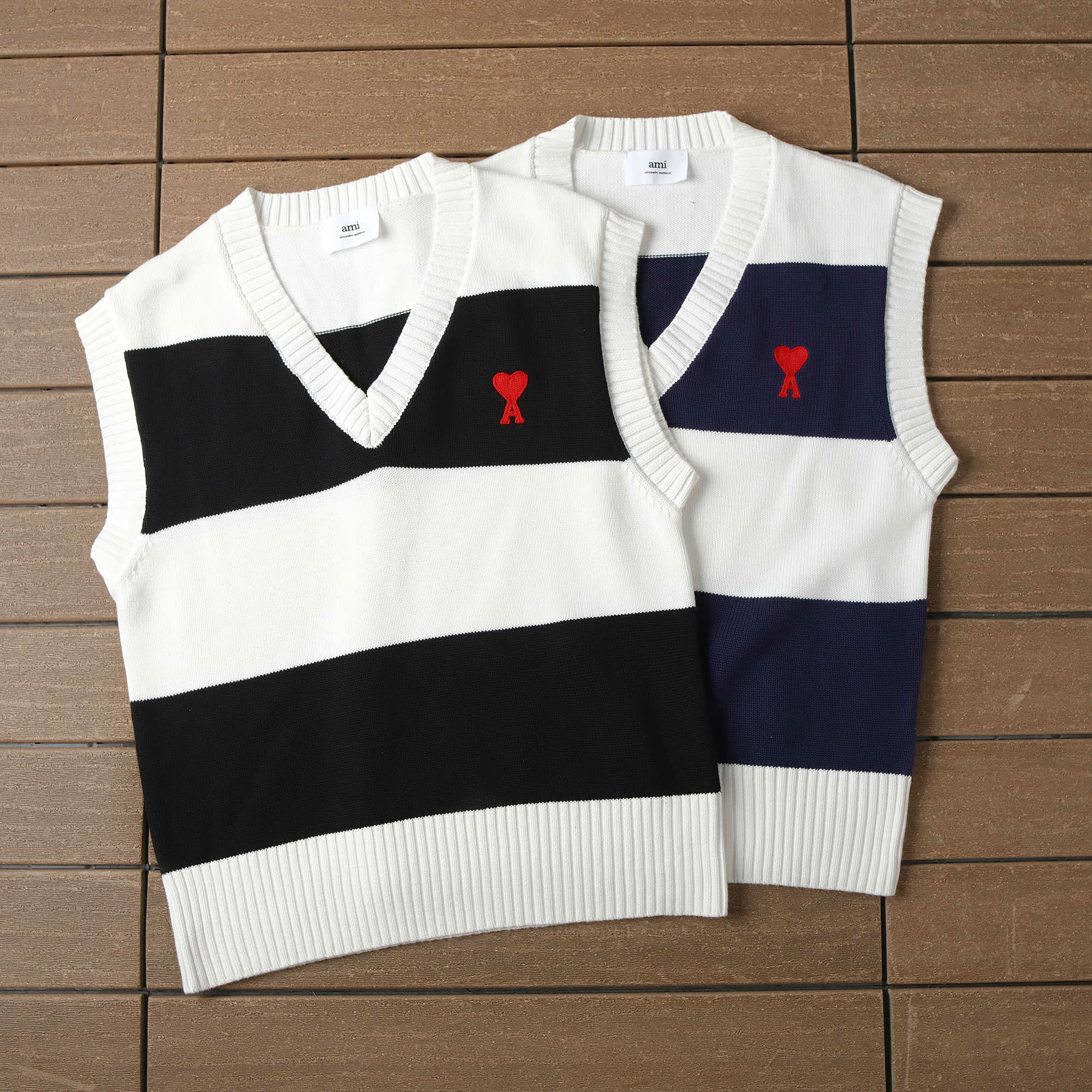 AMI SWEATER