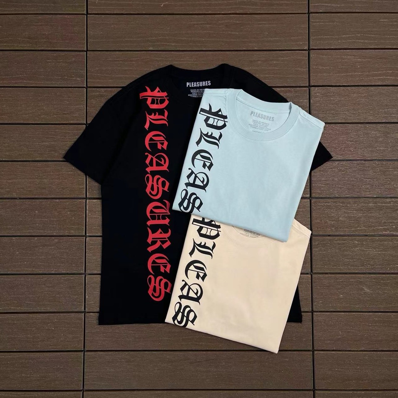 PLEASURES T-SHIRT