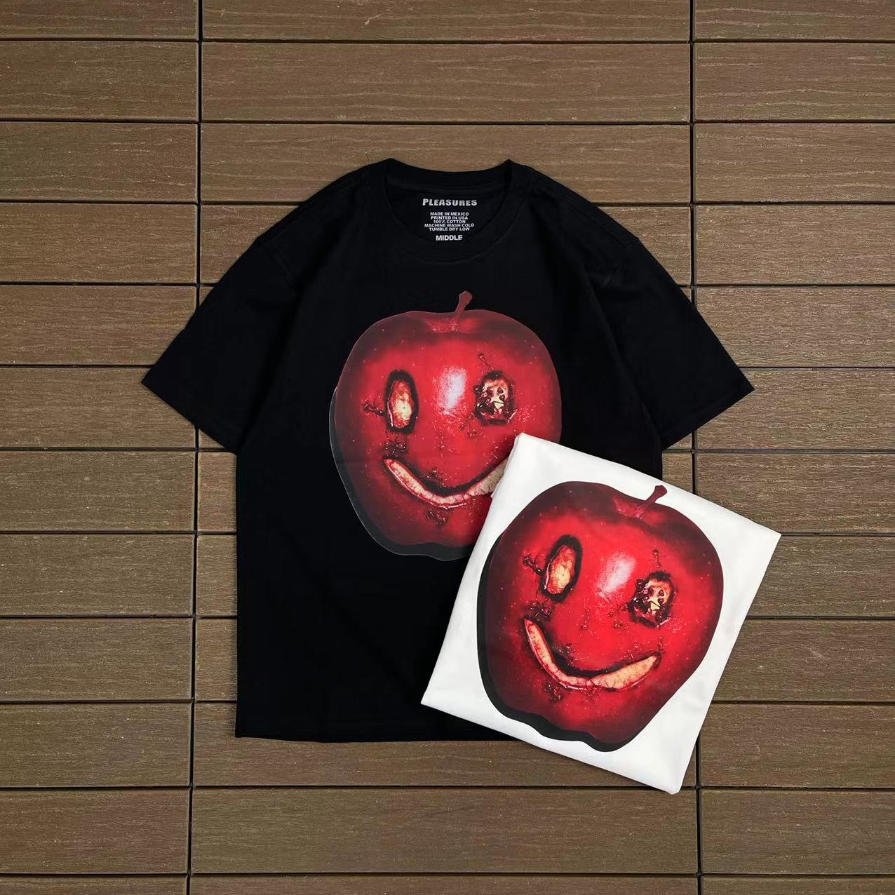 PLEASURES T-SHIRT