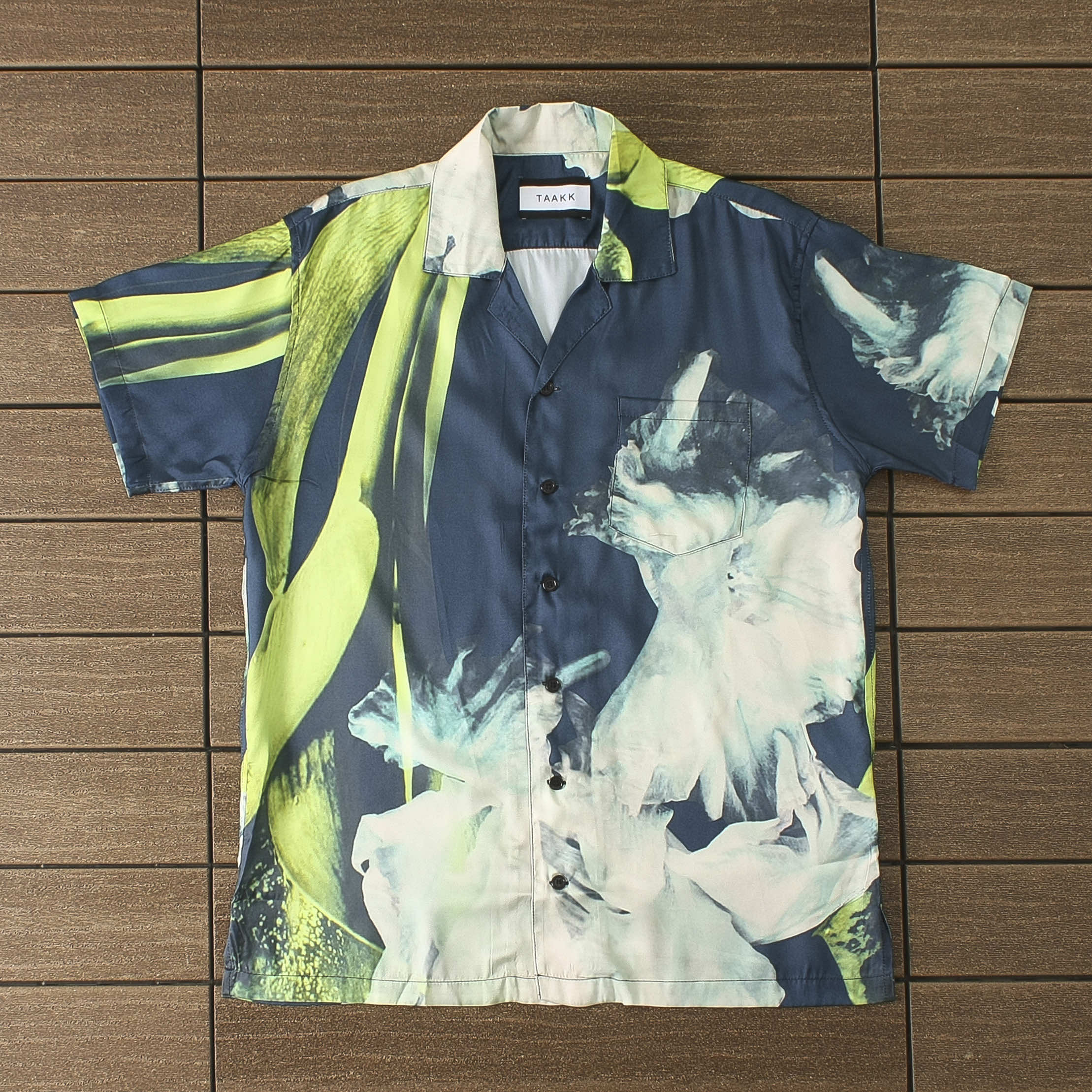 TAAKK SHIRT