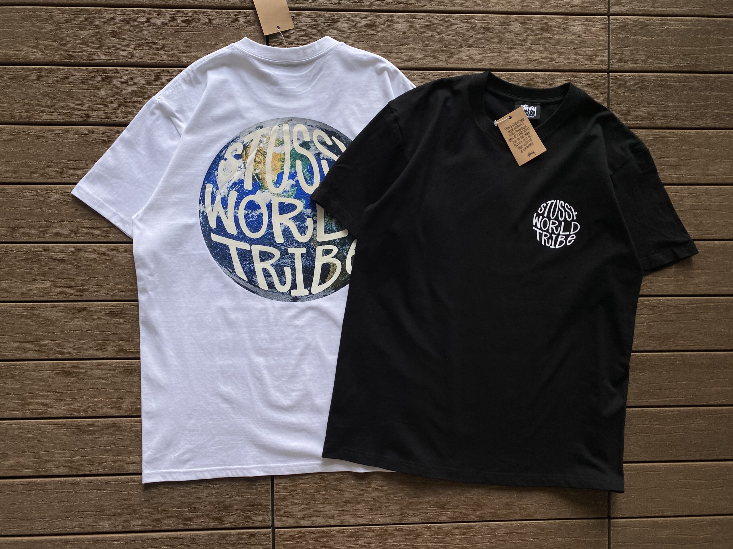 STUSSY T-SHIRT