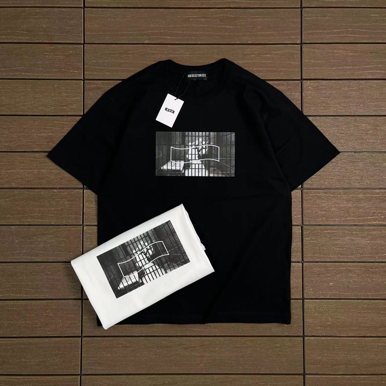 GOD SELECTION XXX T-SHIRT