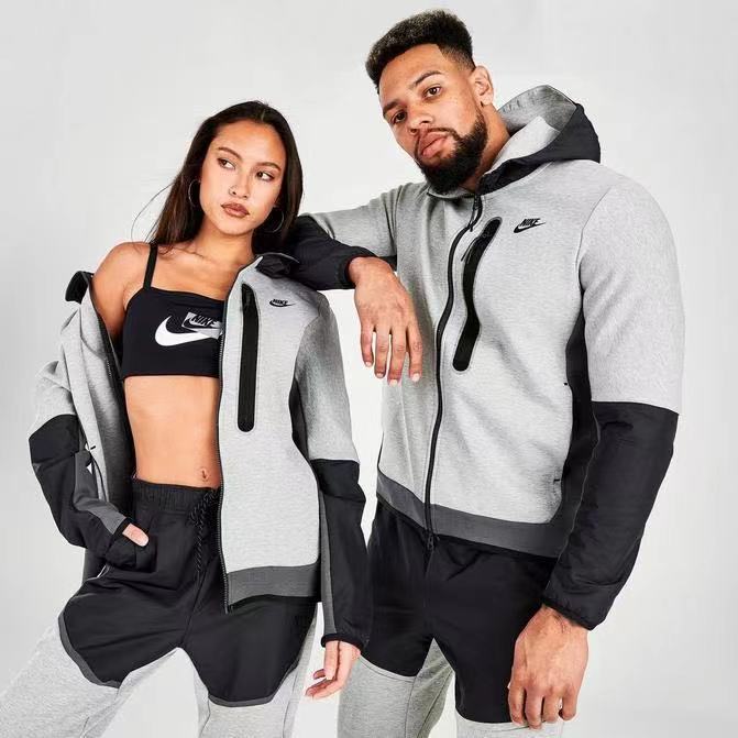 NIKE TECH FLEECE