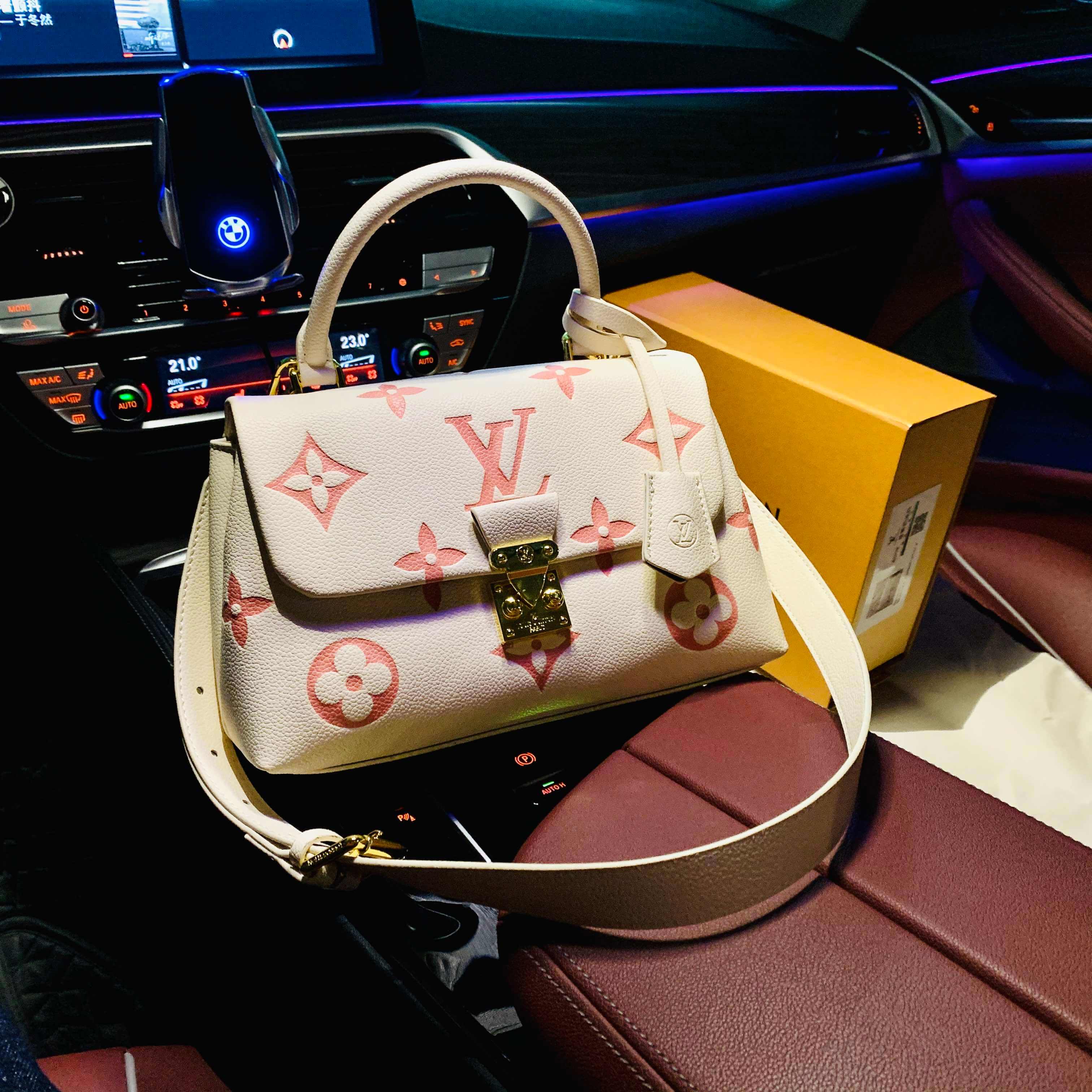 L?? BAG