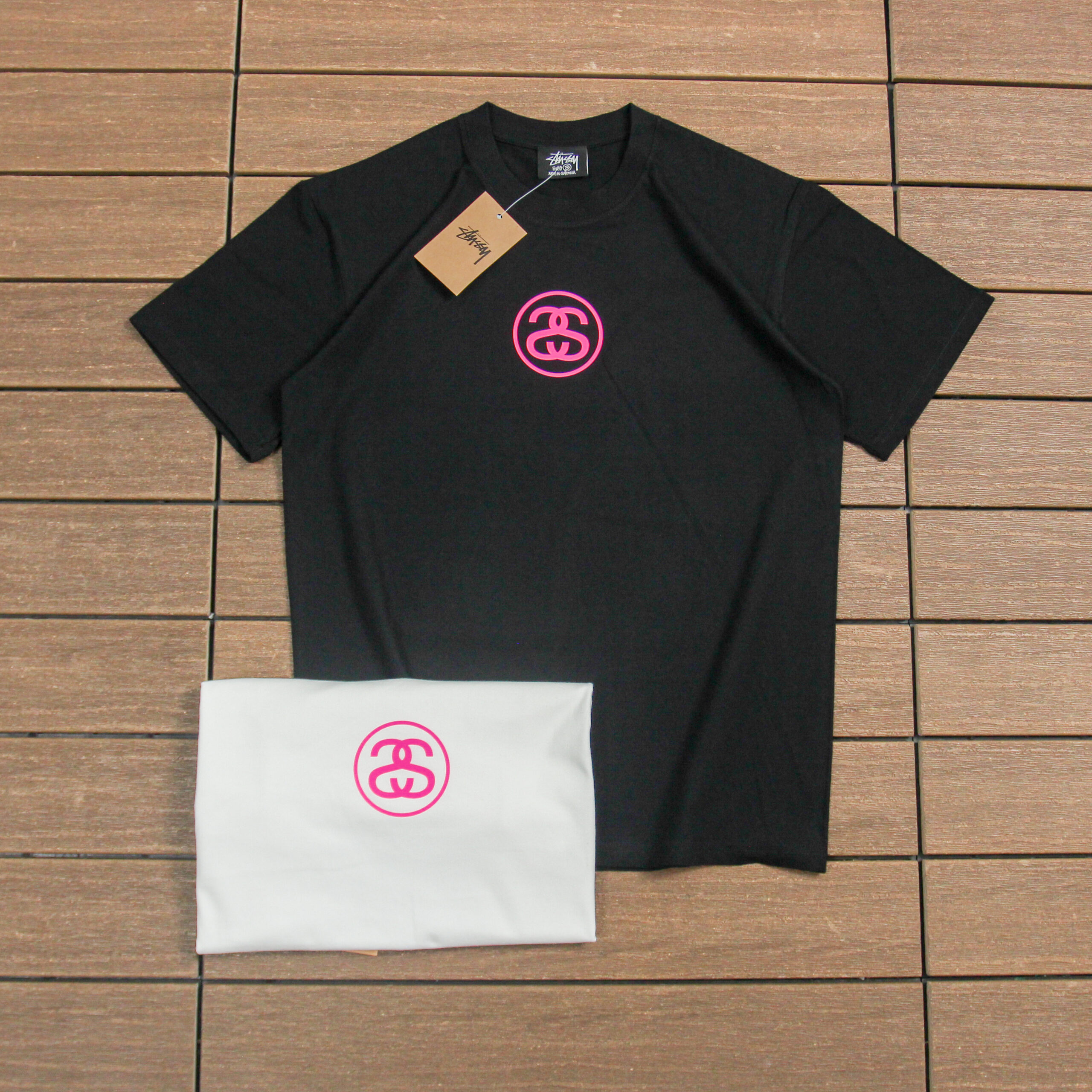 STUSSY T-SHIRT