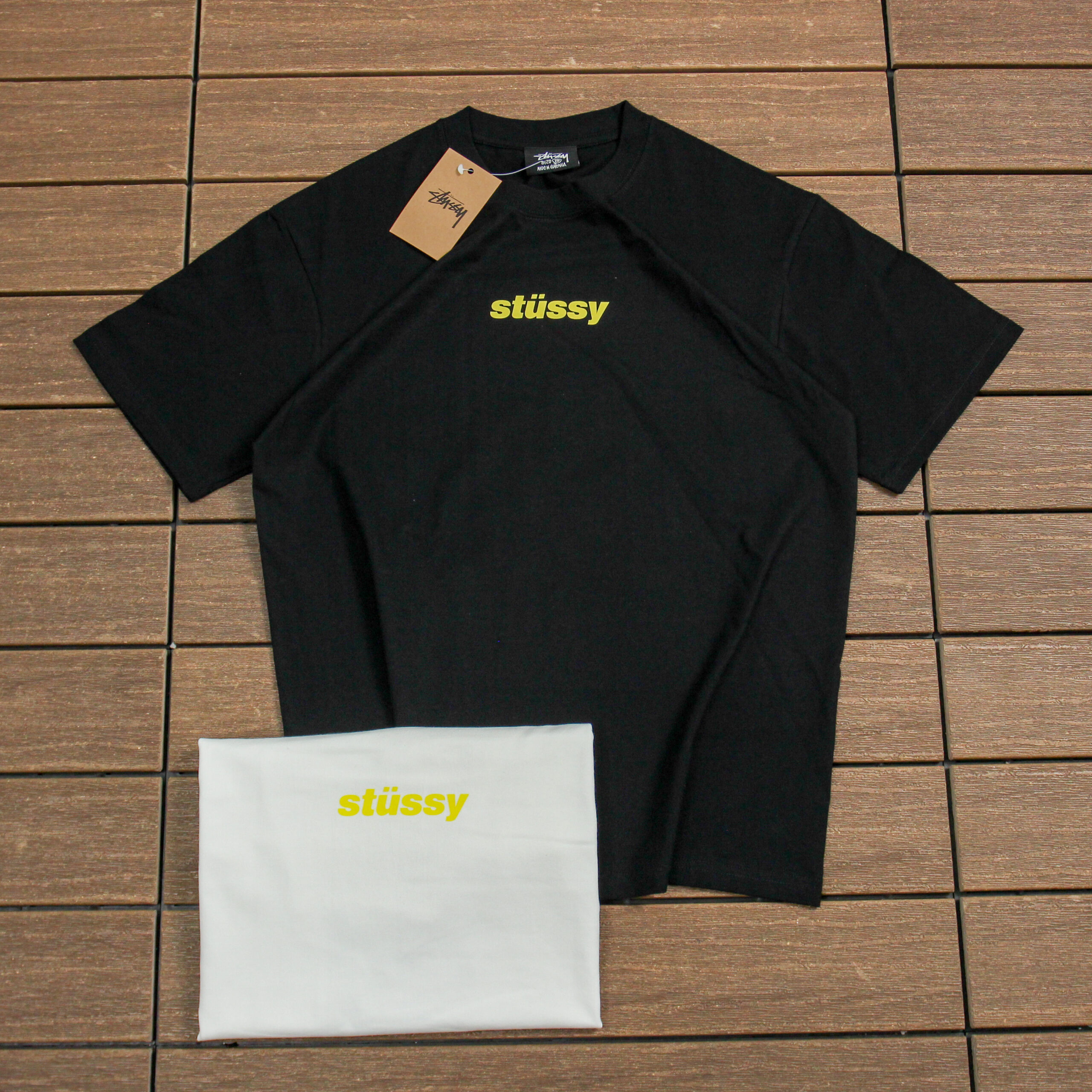 STUSSY T-SHIRT