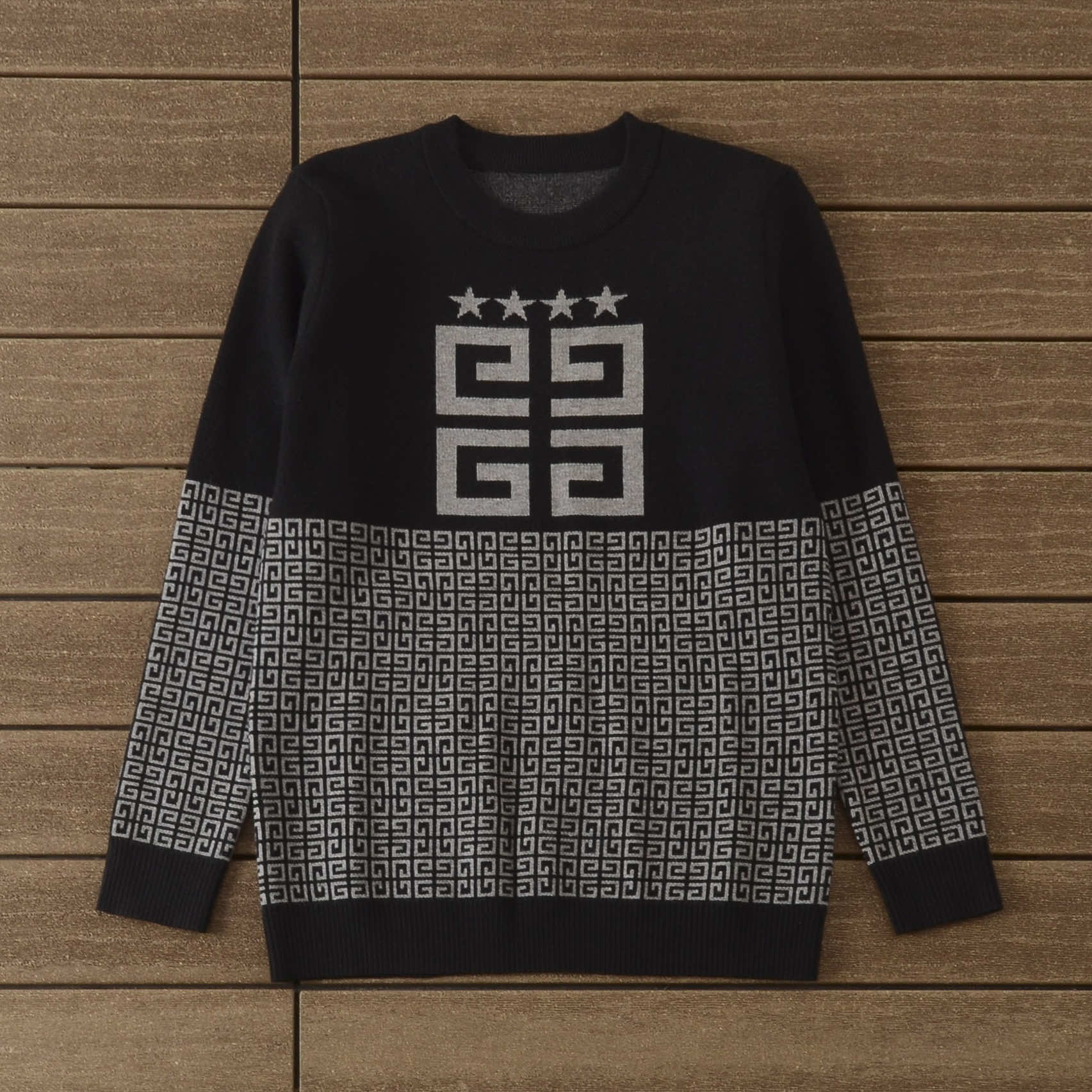 GIVENCHY SWEATER