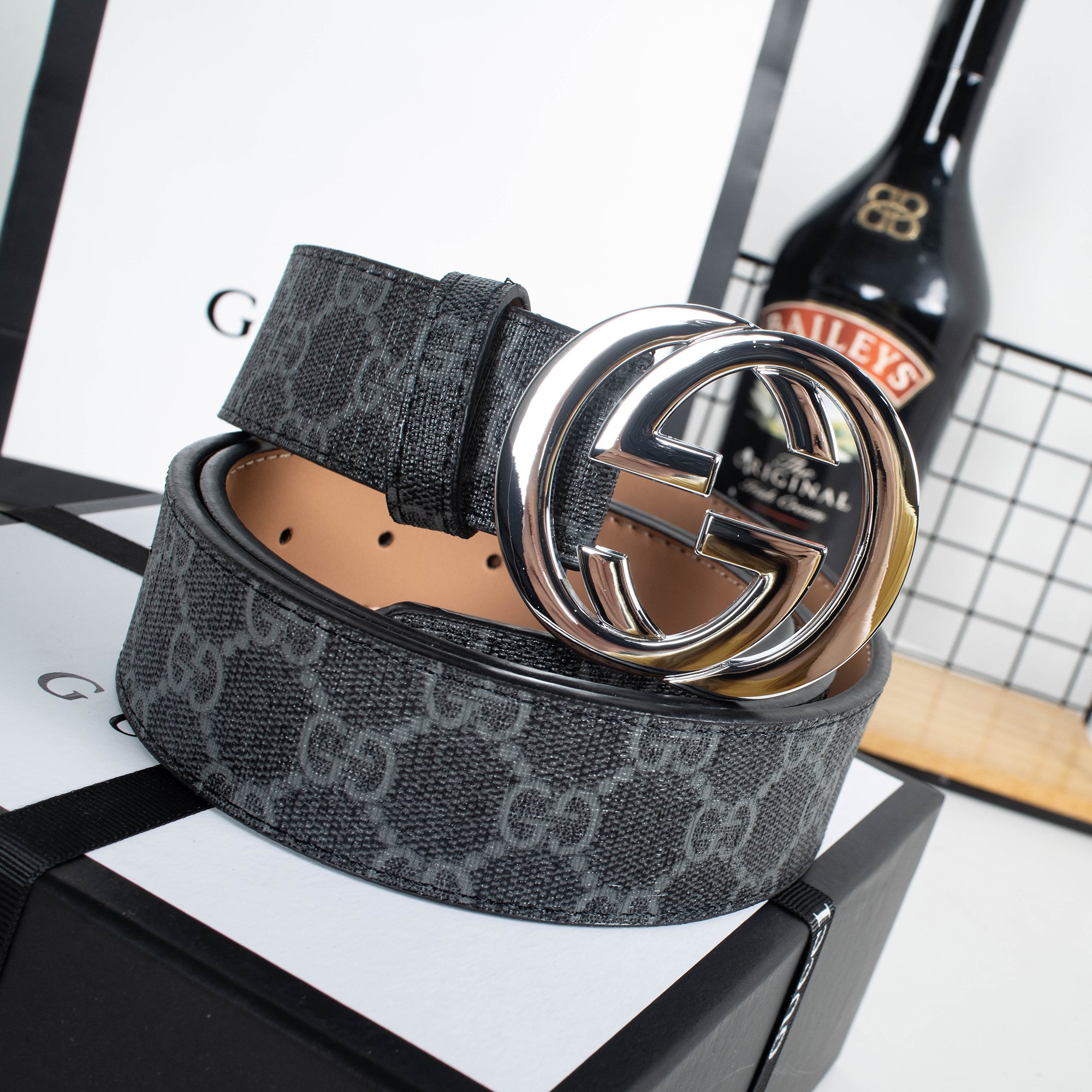 GUCCI LEATHER BELF