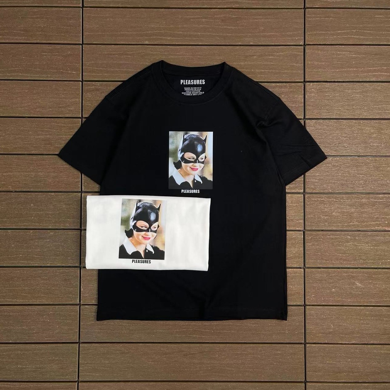 PLEASURES T-SHIRT