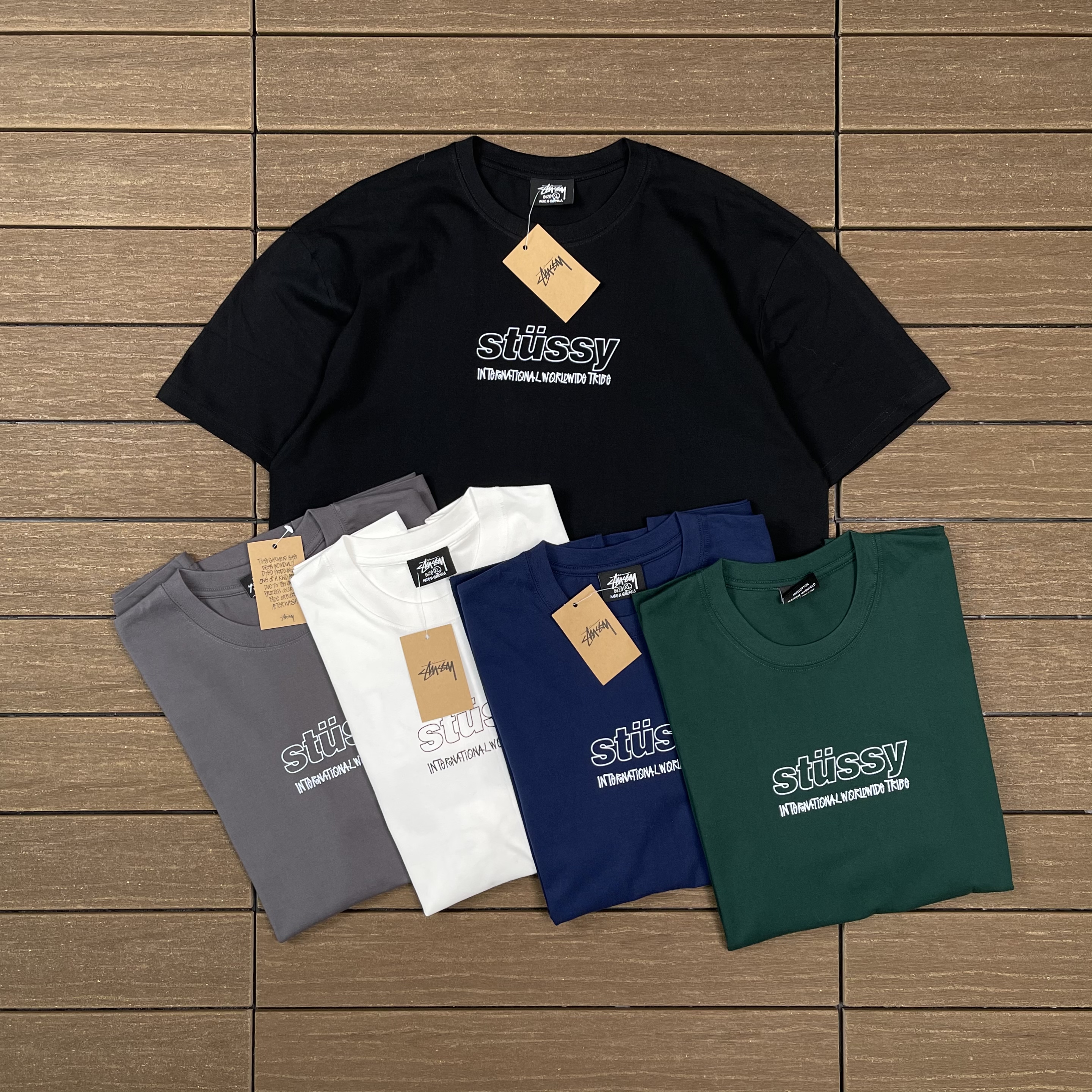 STUSSY T-SHIRT