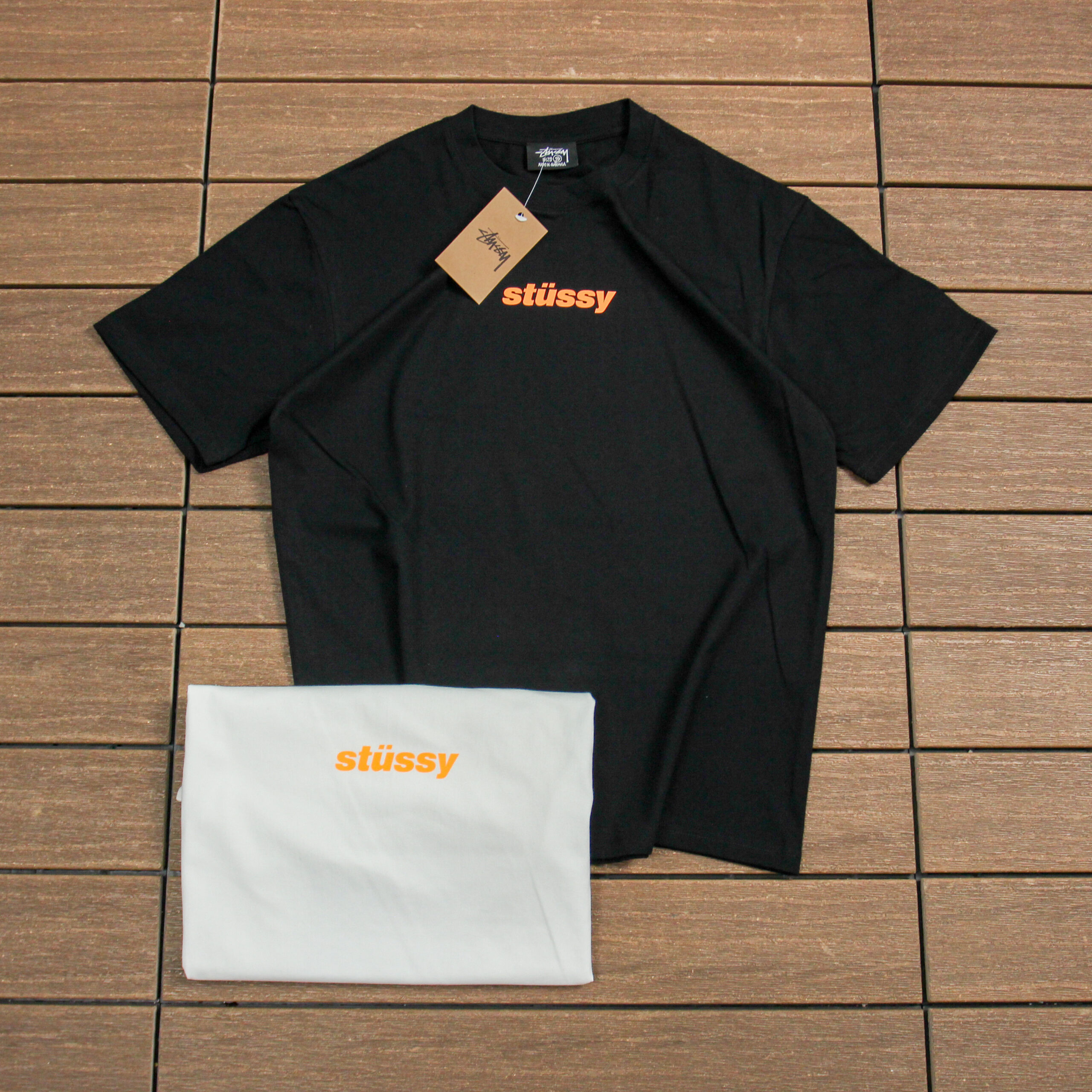 STUSSY T-SHIRT