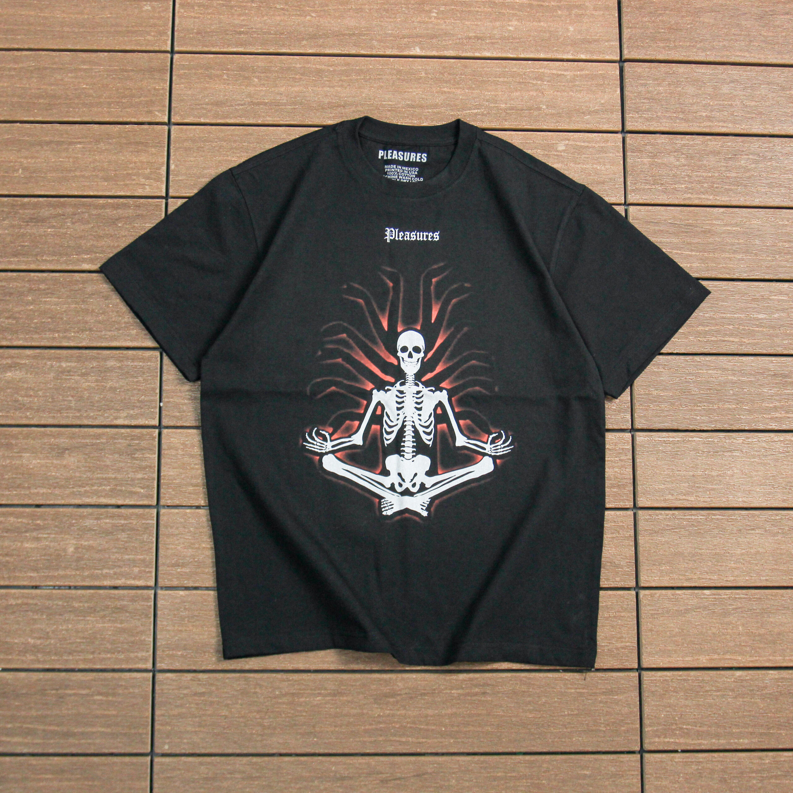 PLEASURES T-SHIRT