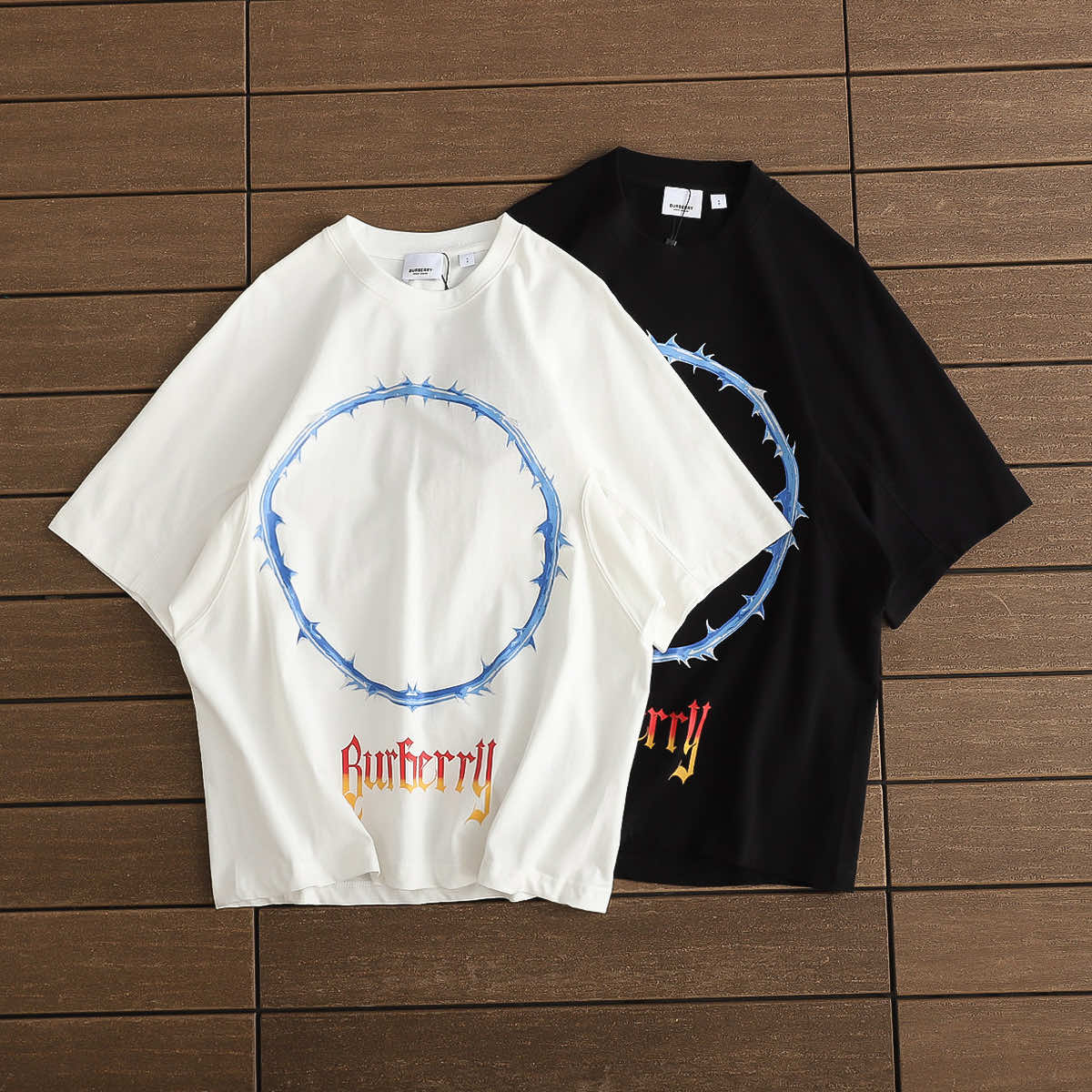 BURBERRY T-shirt