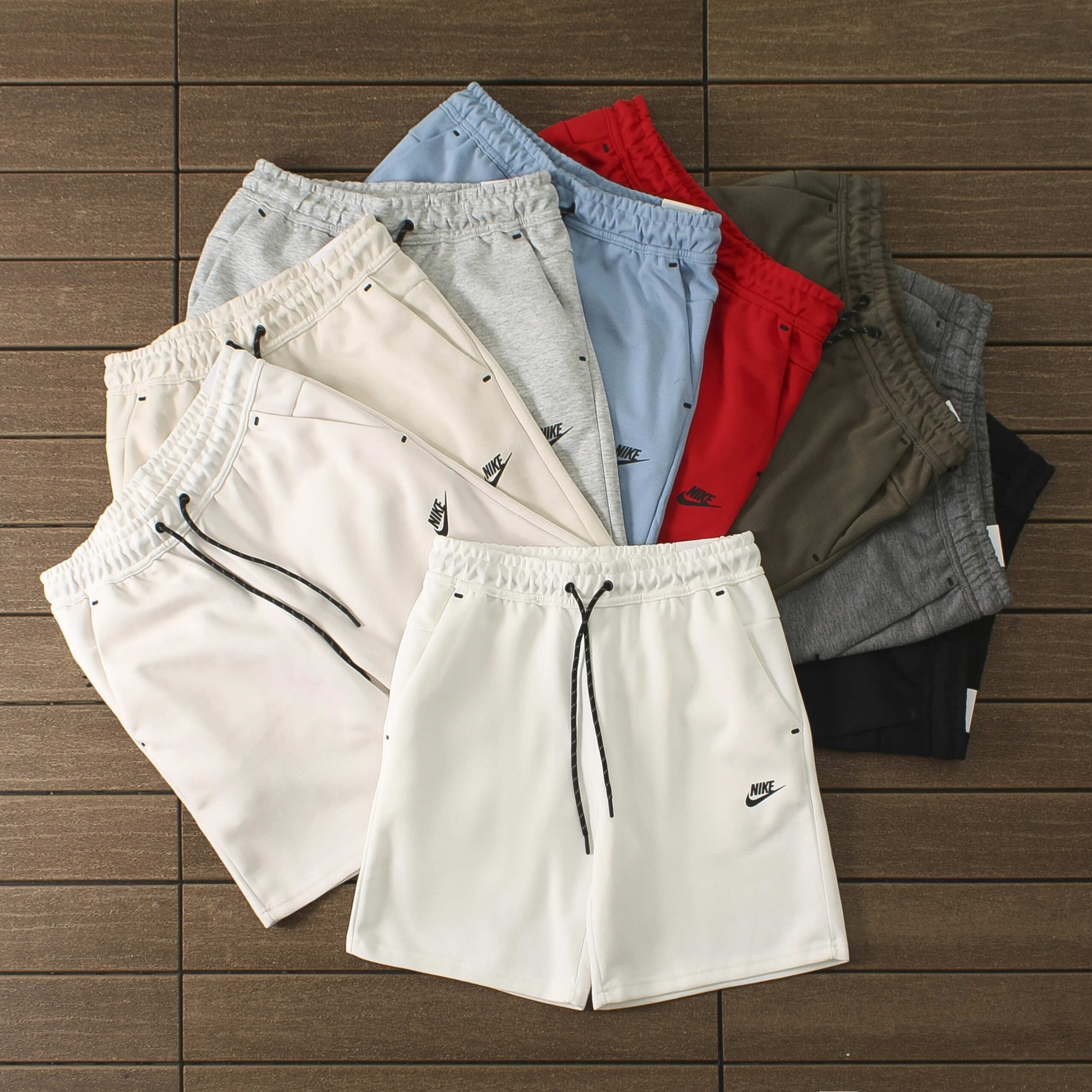 NIKE SHORT