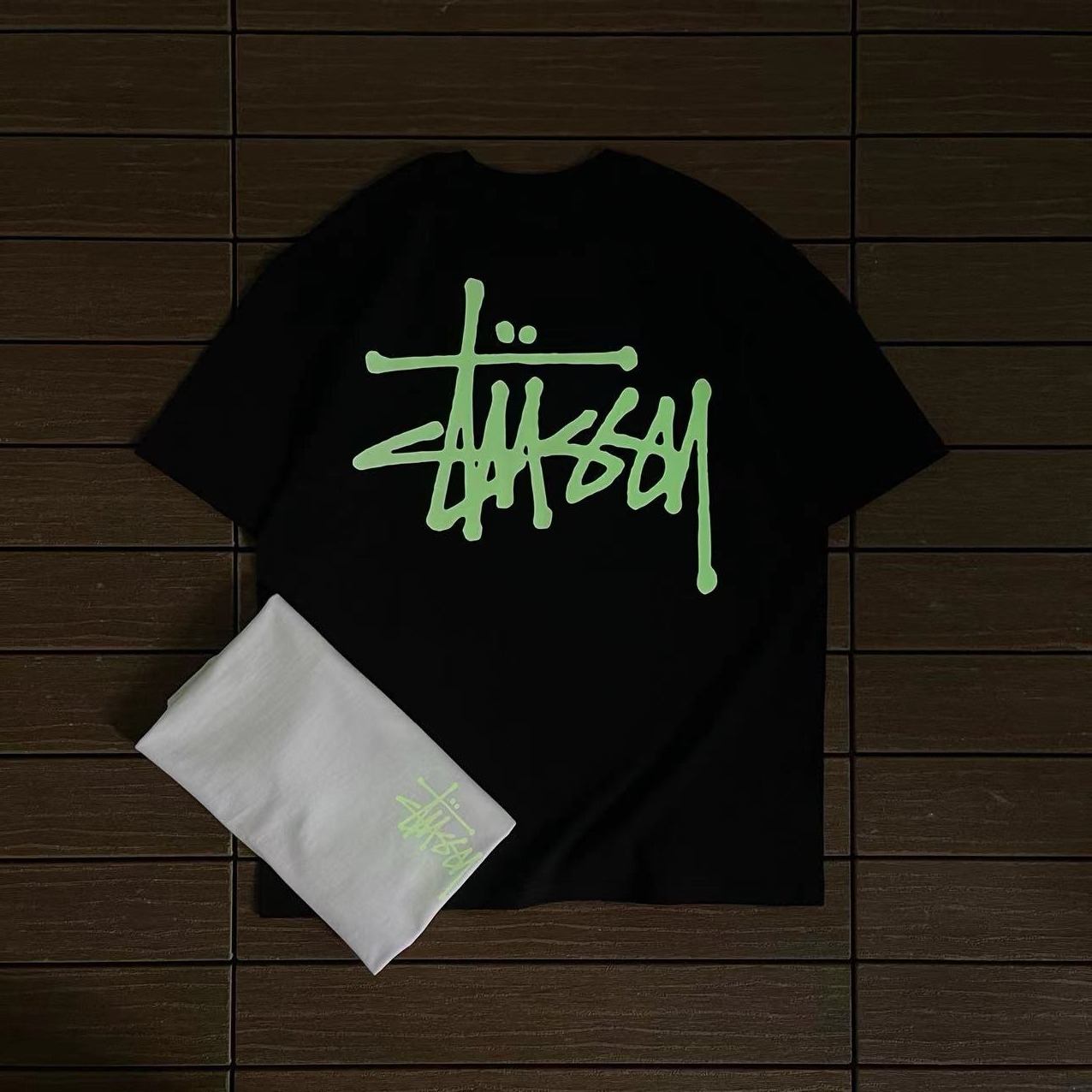 STUSSY T-SHIRT