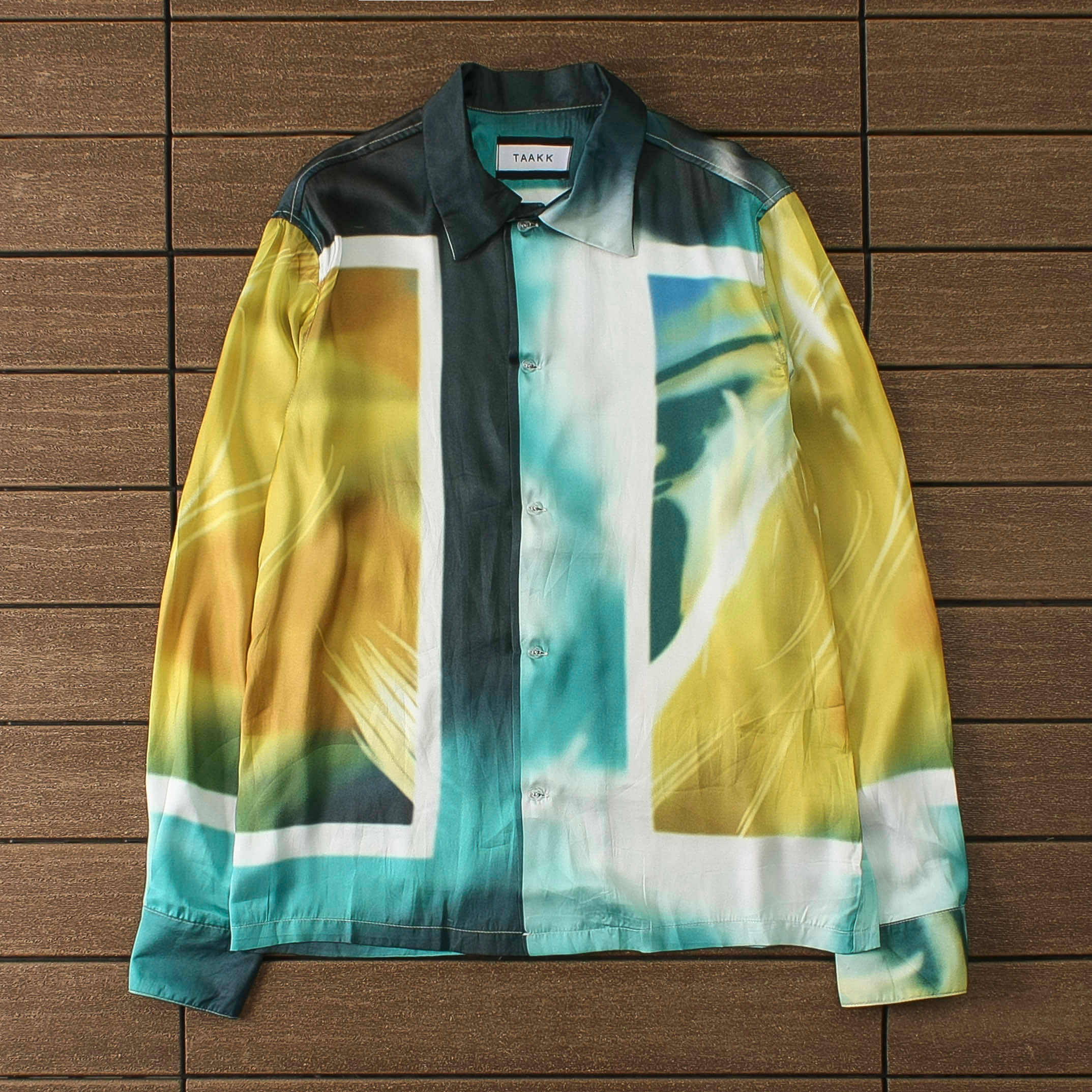 TAAKK SHIRT