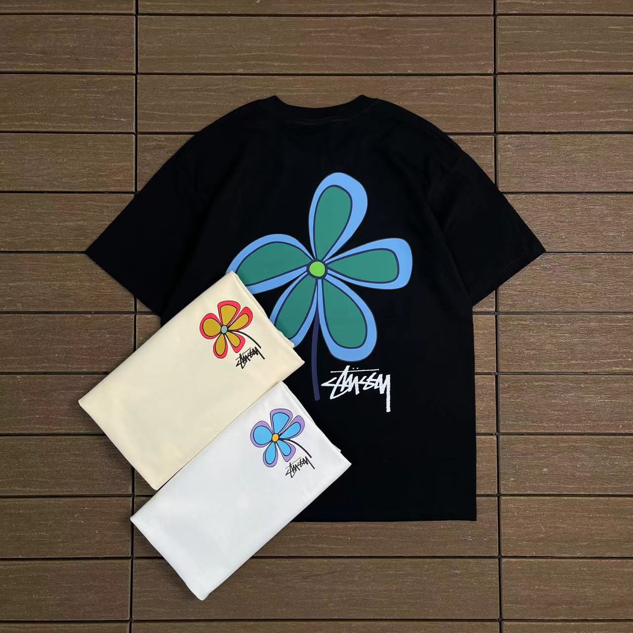 STUSSY T-SHIRT
