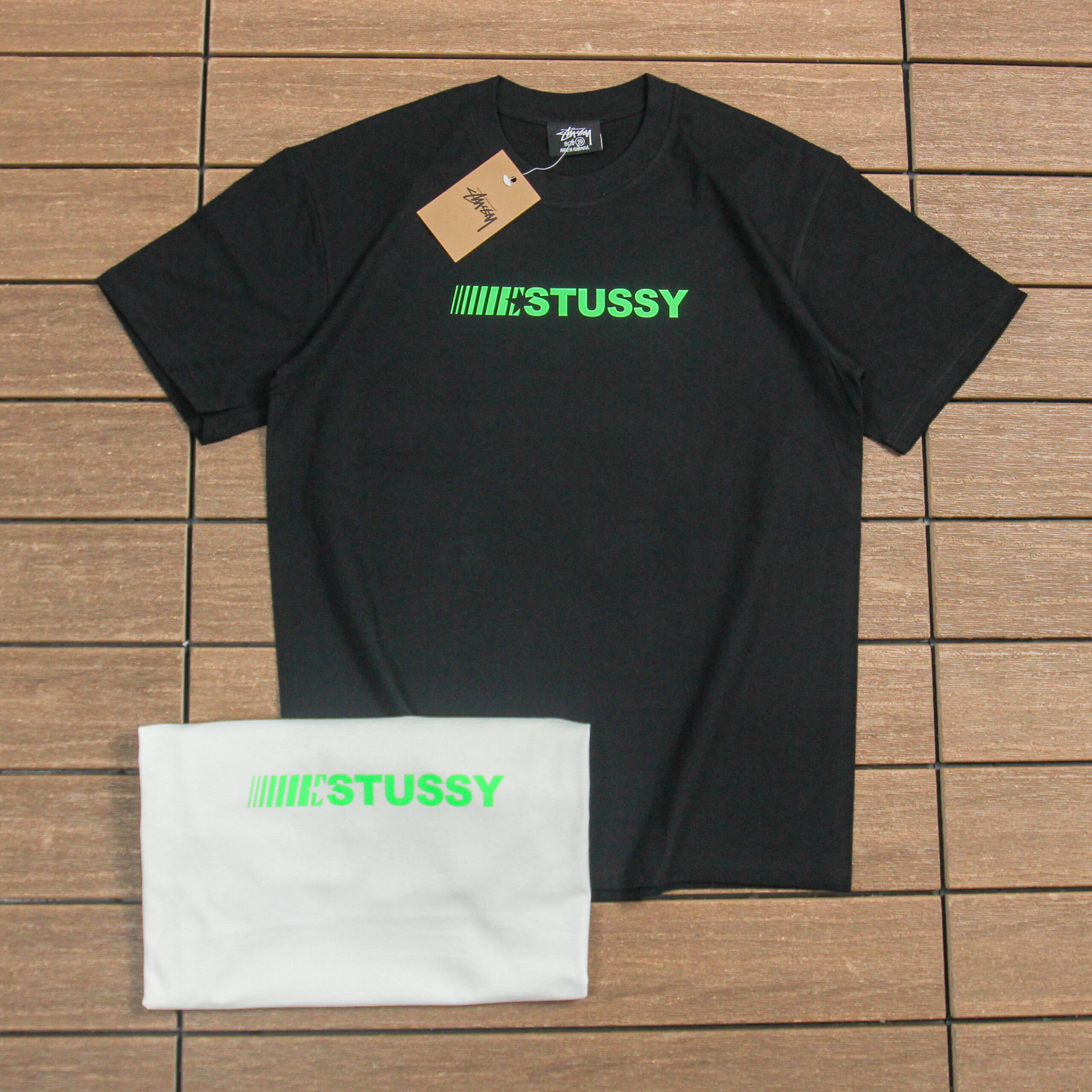 STUSSY T-SHIRT