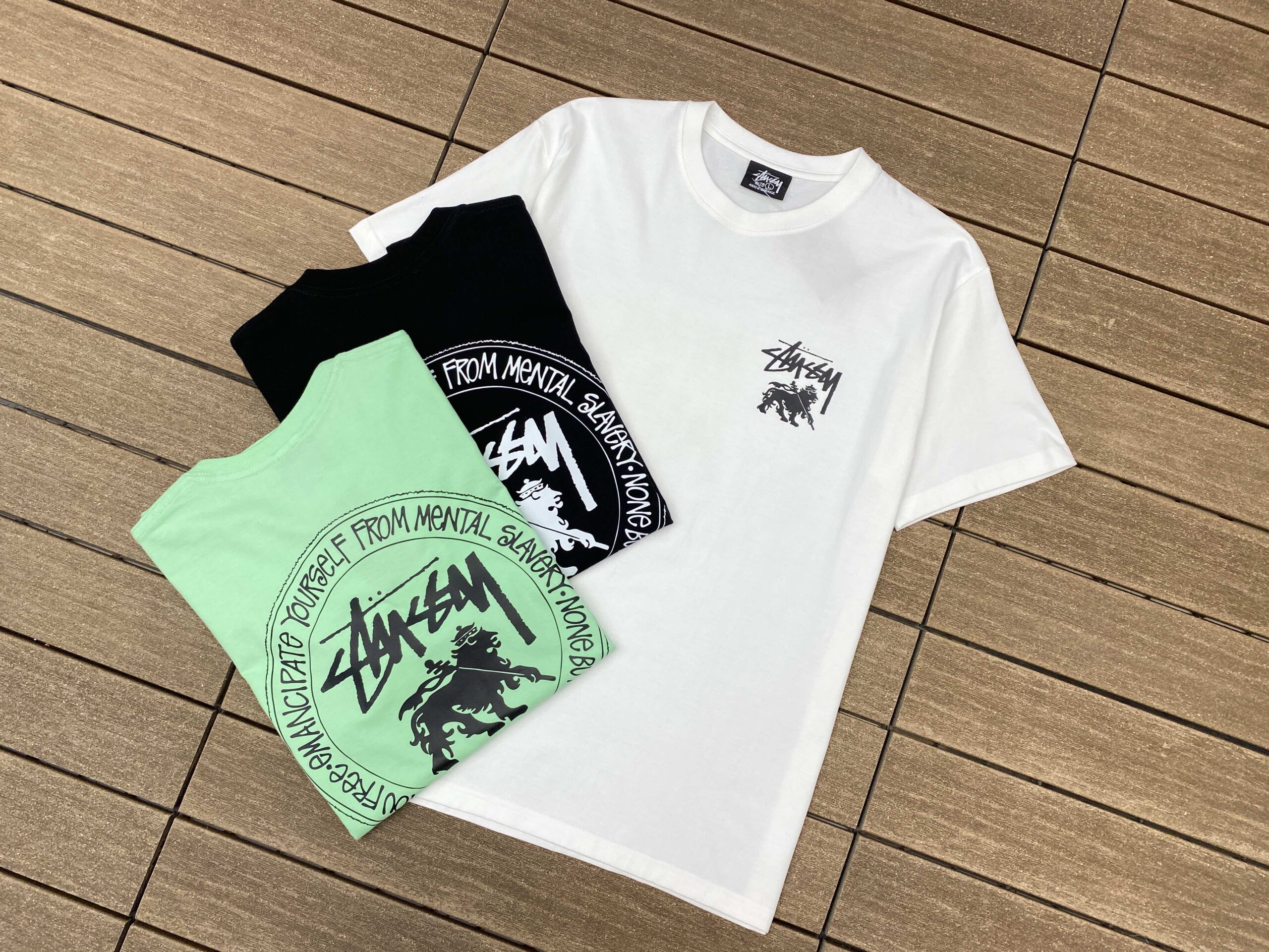STUSSY T-SHIRT