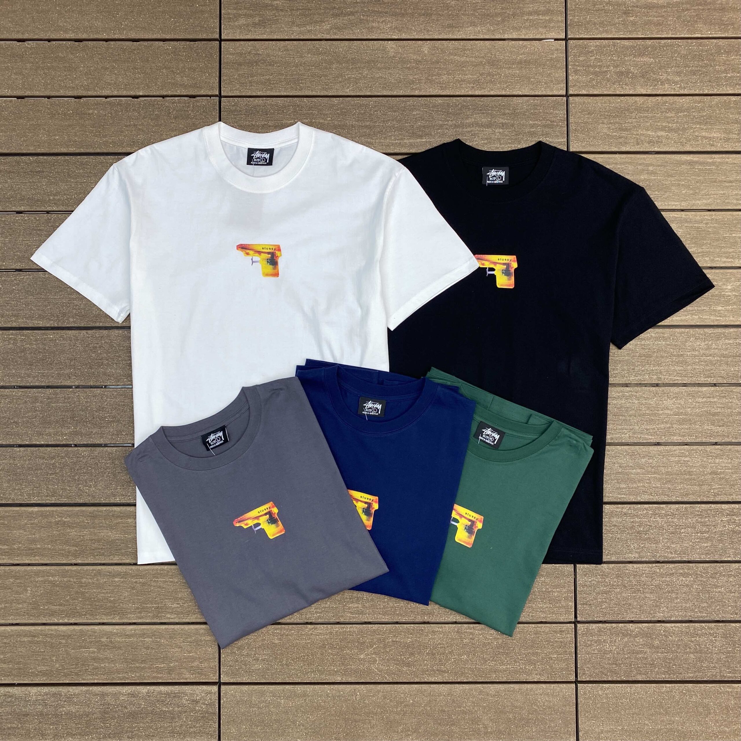 STUSSY T-SHIRT