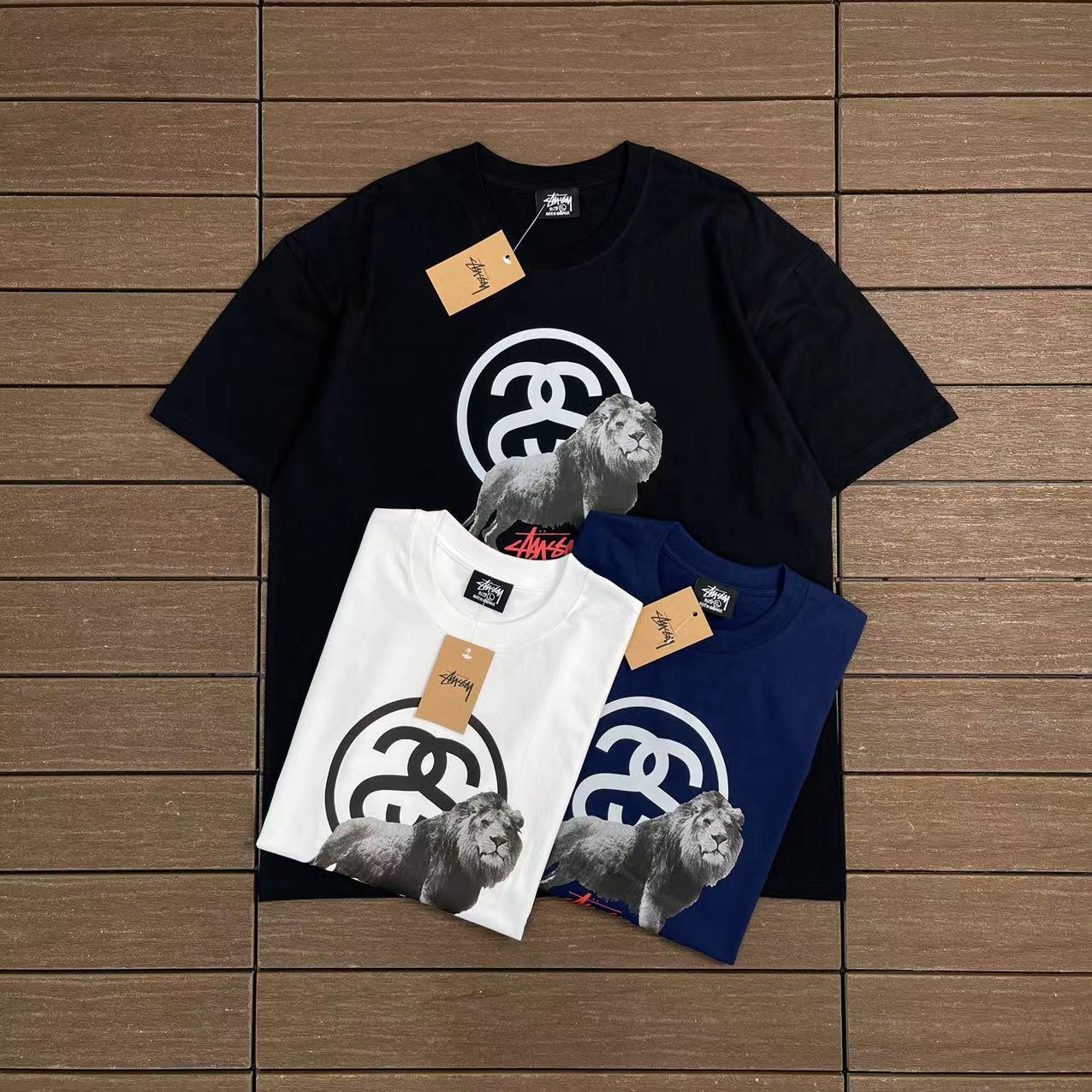 STUSSY T-SHIRT