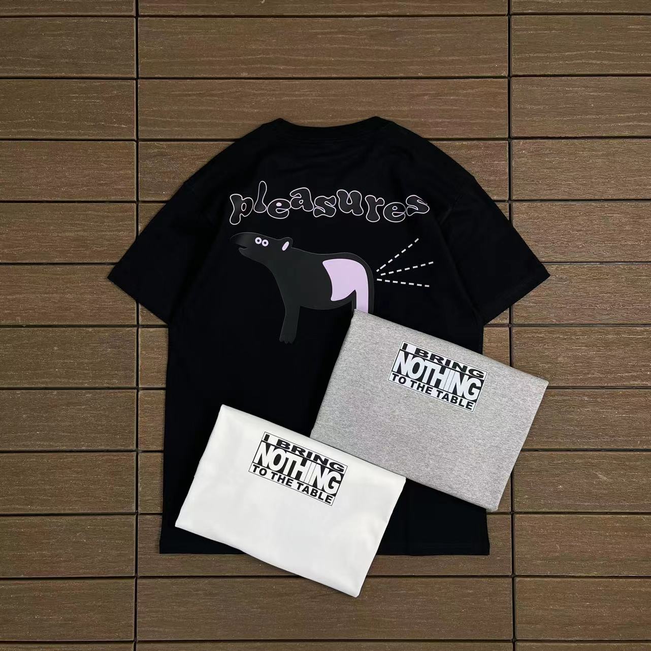 PLEASURES T-SHIRT