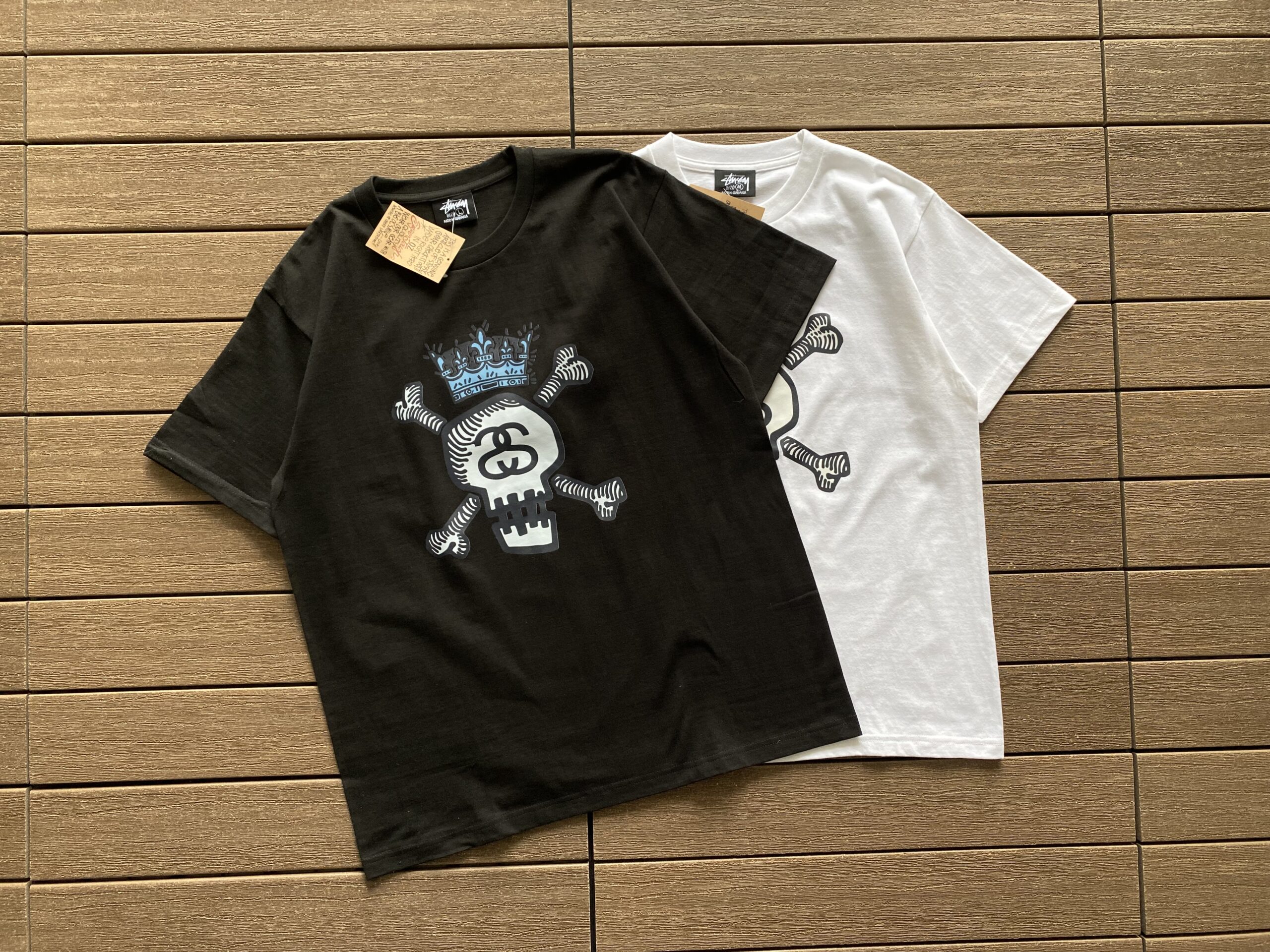 STUSSY T-SHIRT