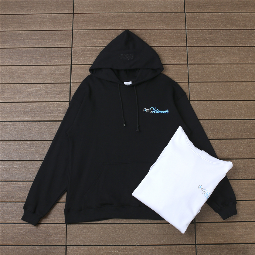 VETEMENTS HOODIE