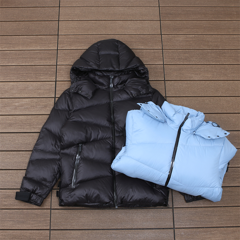 MONCLER DOWN JACKET