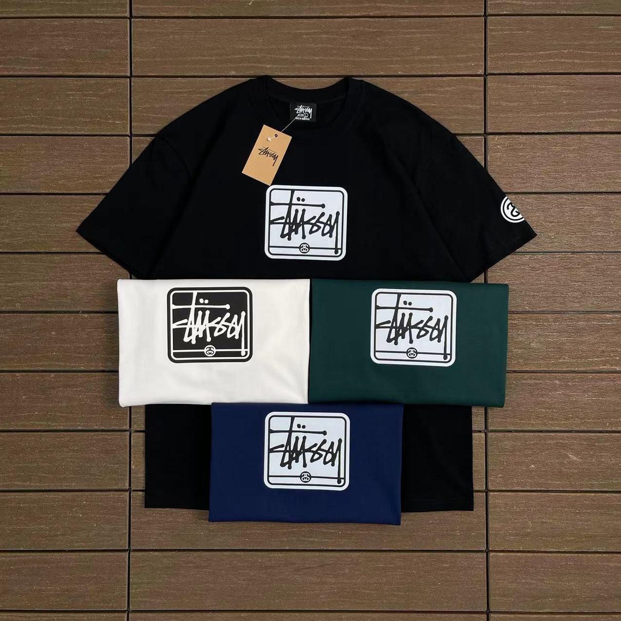 STUSSY T-SHIRT