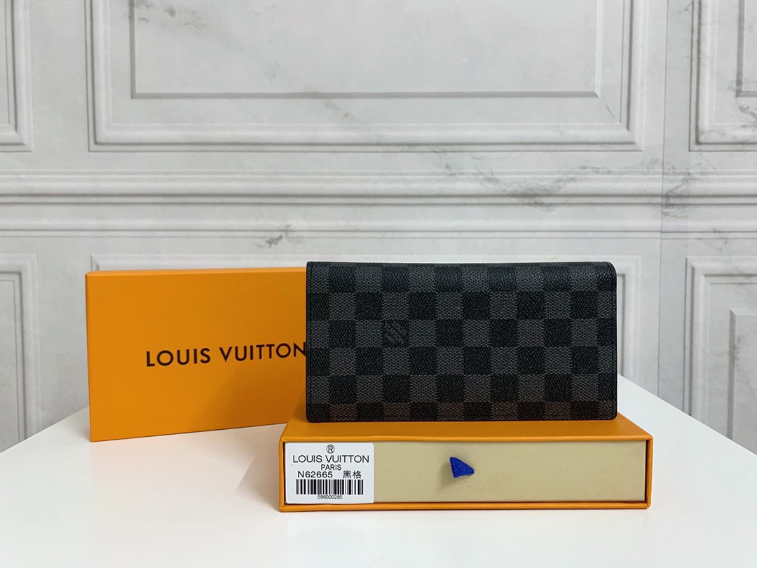 LV BAG