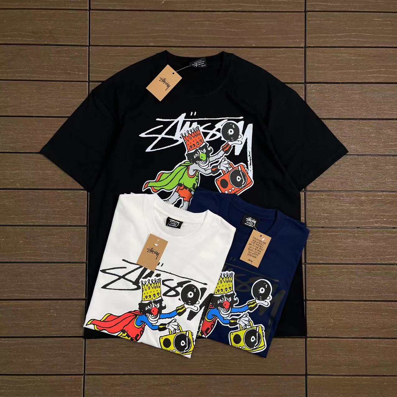 STUSSY T-SHIRT