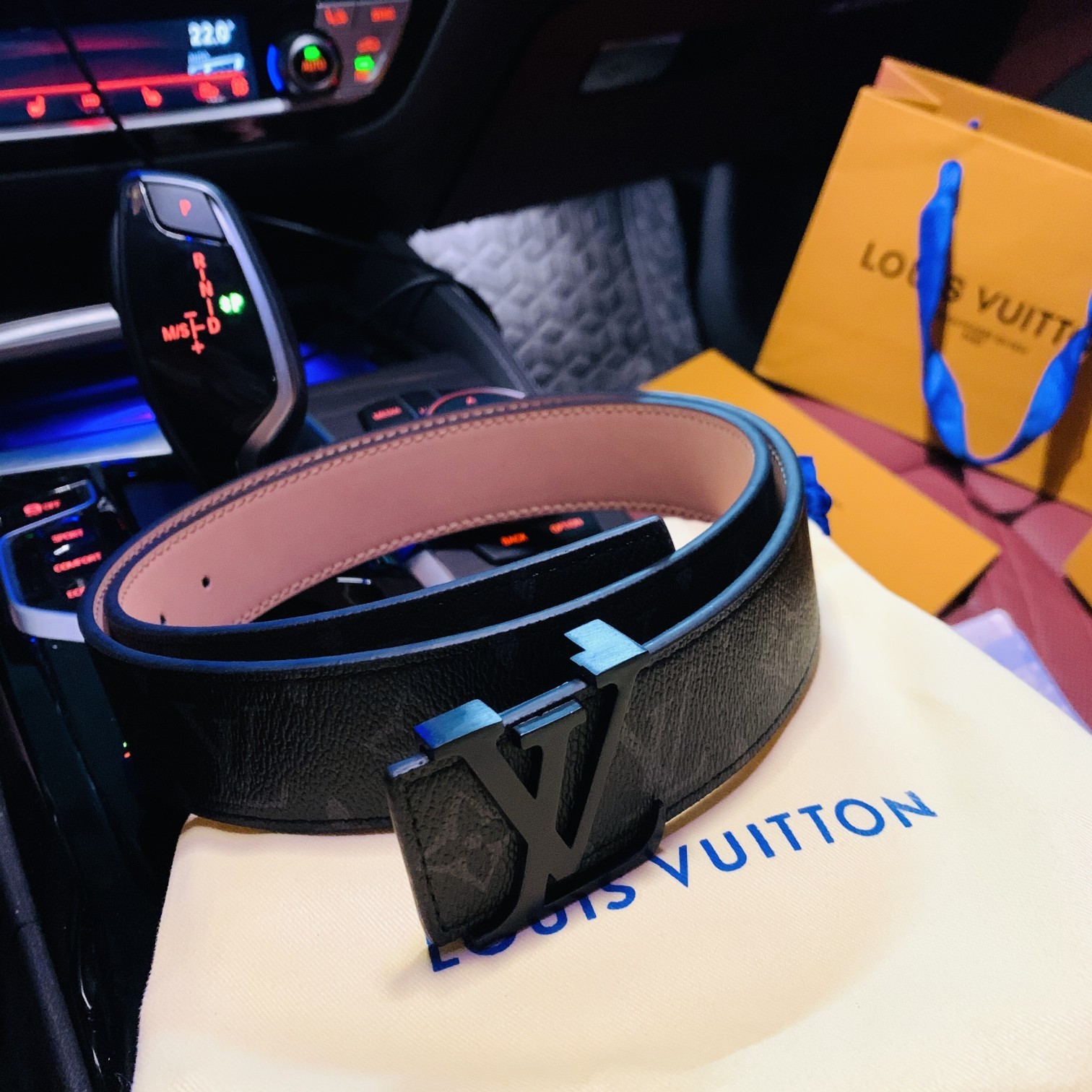 LV