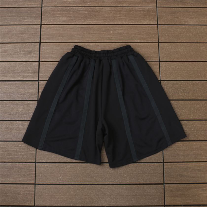Undermycar SHORT